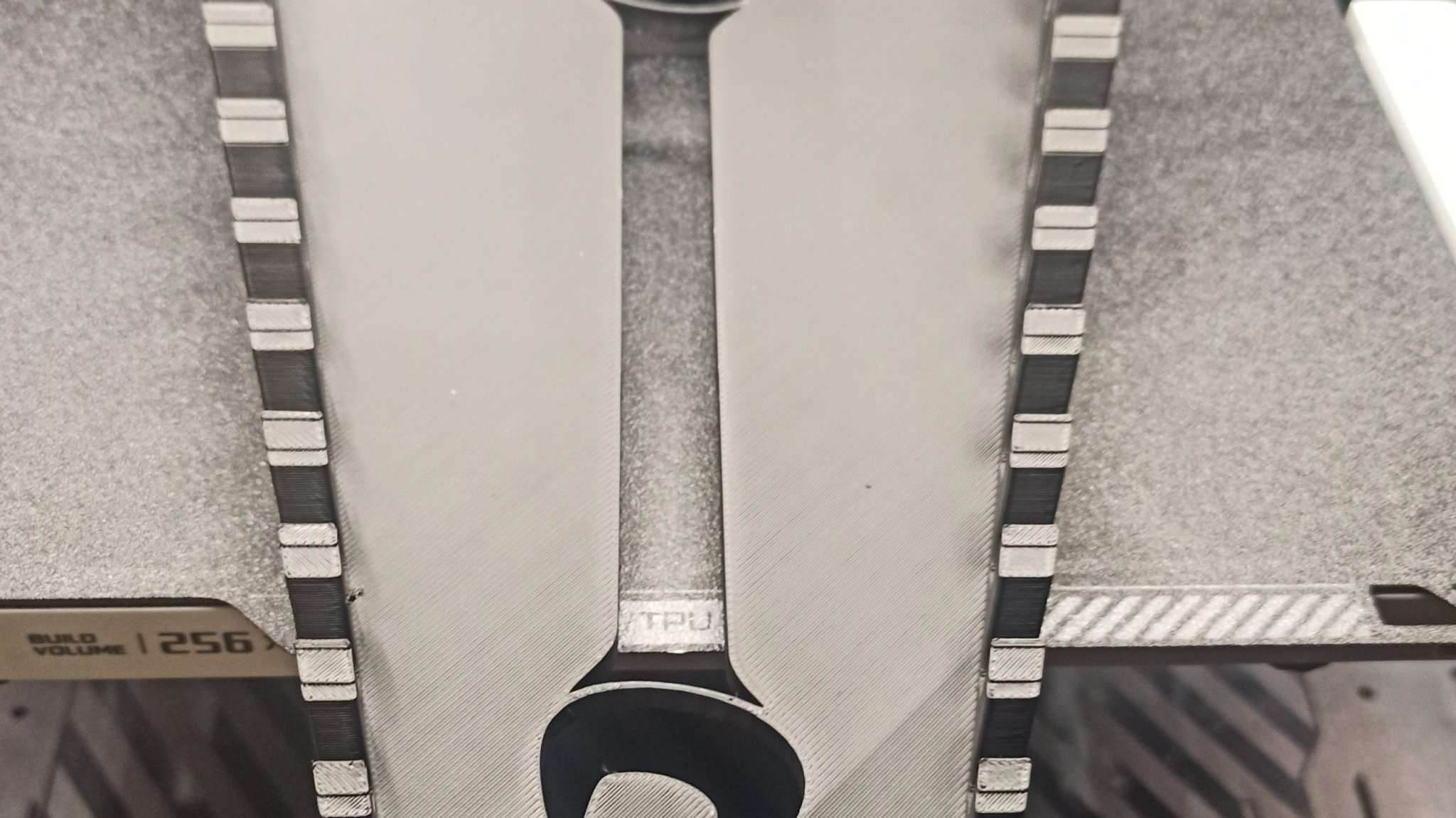 Tiêu đề Schraubenschlüsselhalter French Cleat Remix Tóm tắt Da ich