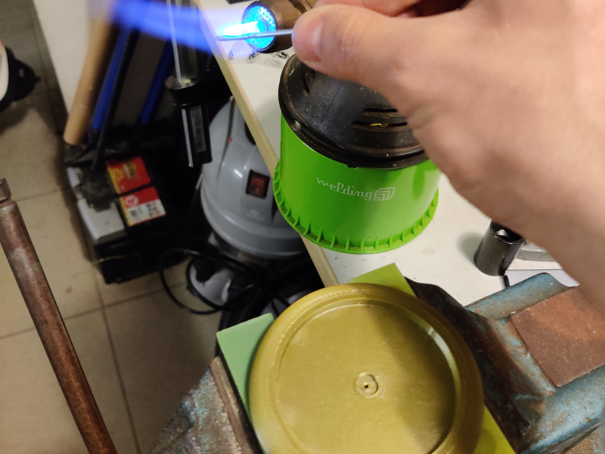 Simple candle holder for advent wreath