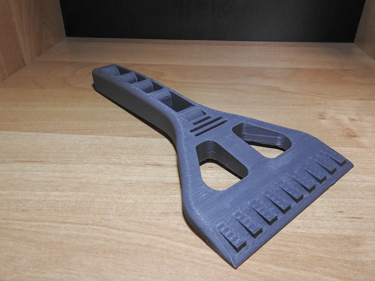 Dụng cụ cạo băng