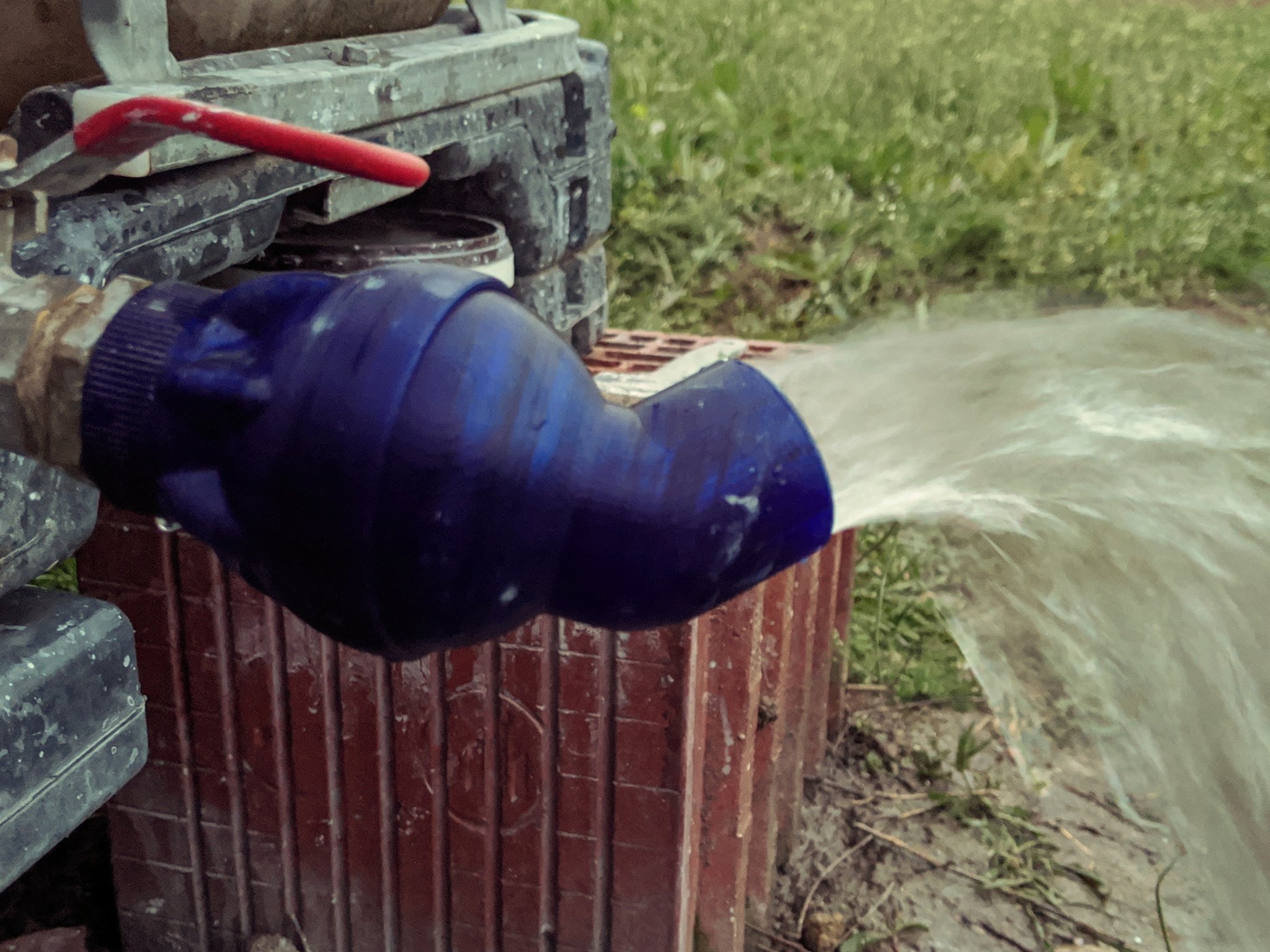 Ball joint faucet 1"