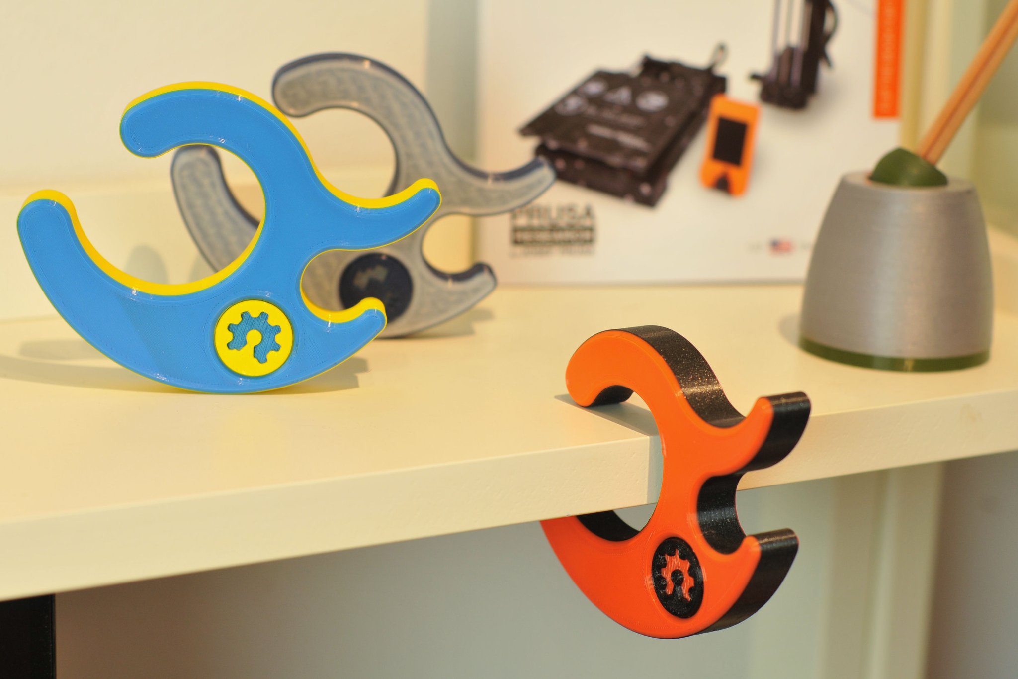 Móc Treo Bàn Điều Chỉnh Được