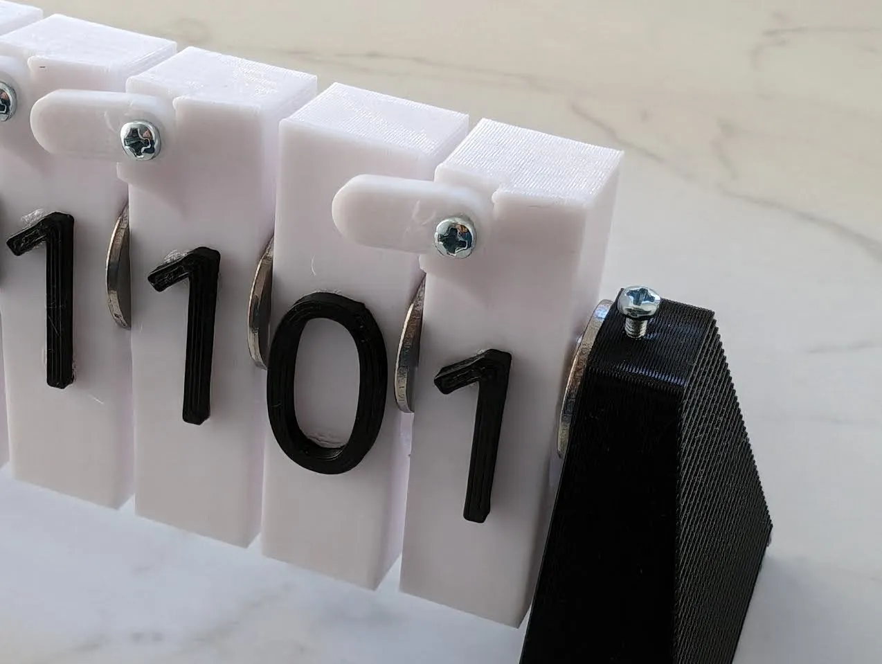 Bộ Đếm Nhị Phân Phiên Bản Cơ