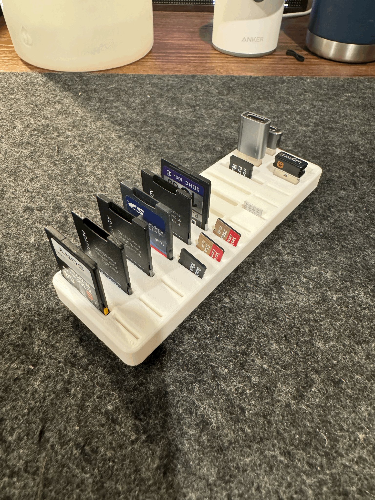 Tiêu đề Thẻ nhớ SD Micro và USB Gridfinity 1x3 Tổng kết Đặt