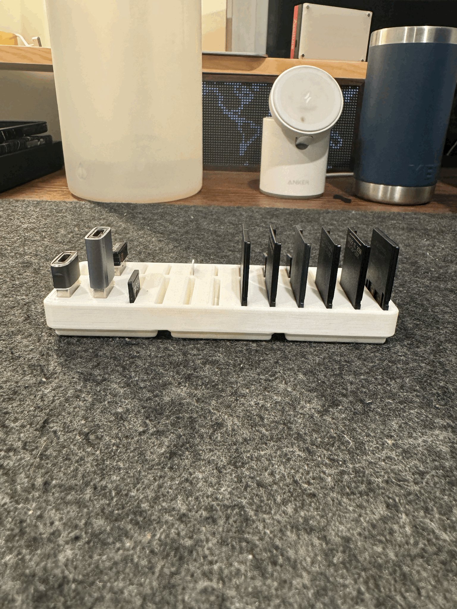 Tiêu đề Thẻ nhớ SD Micro và USB Gridfinity 1x3 Tổng kết Đặt