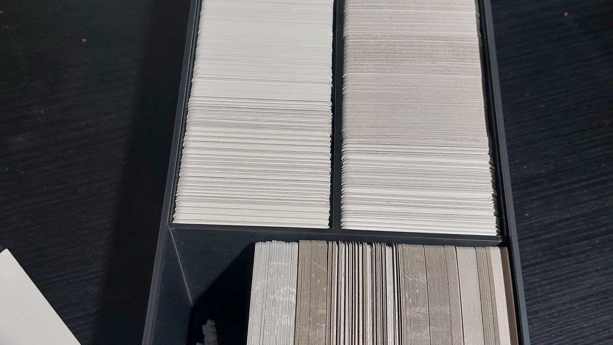 Tiêu đề Hộp đựng những lá bài chống lại loài người CAH