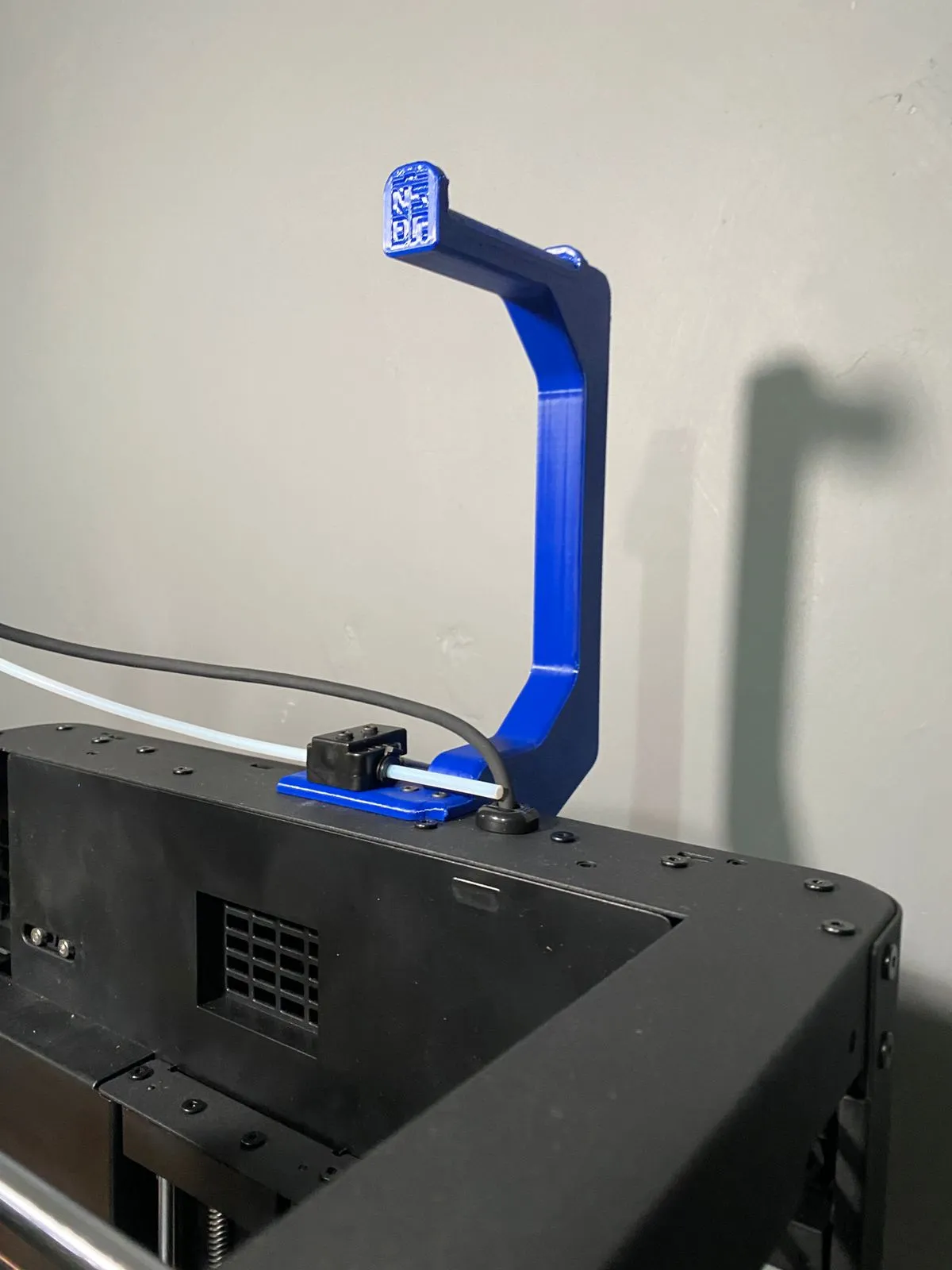 Tiêu đề Giá đỡ ống chỉ cho Flashforge Adventurer 5M Tóm tắt In