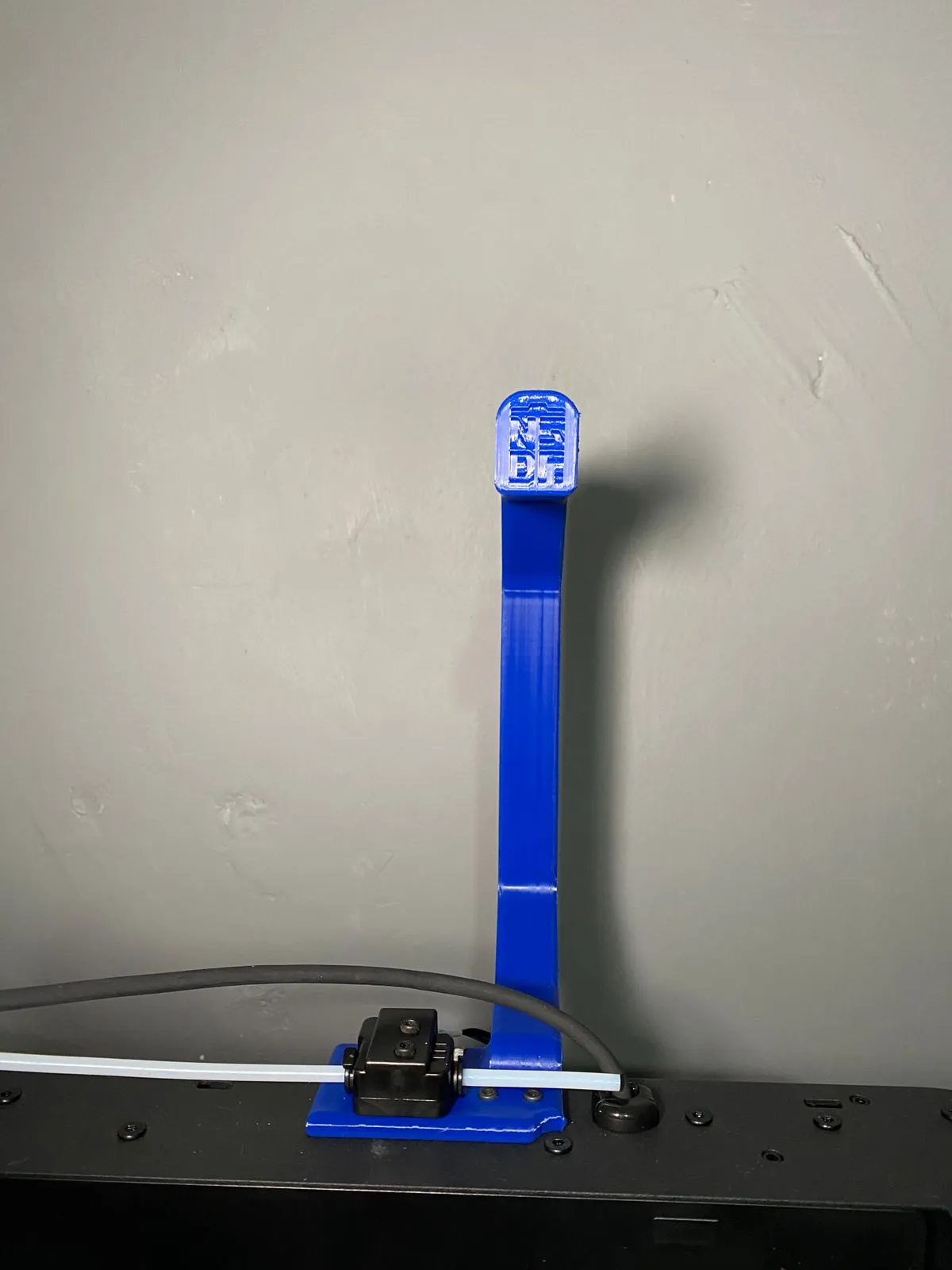 Tiêu đề Giá đỡ ống chỉ cho Flashforge Adventurer 5M Tóm tắt In