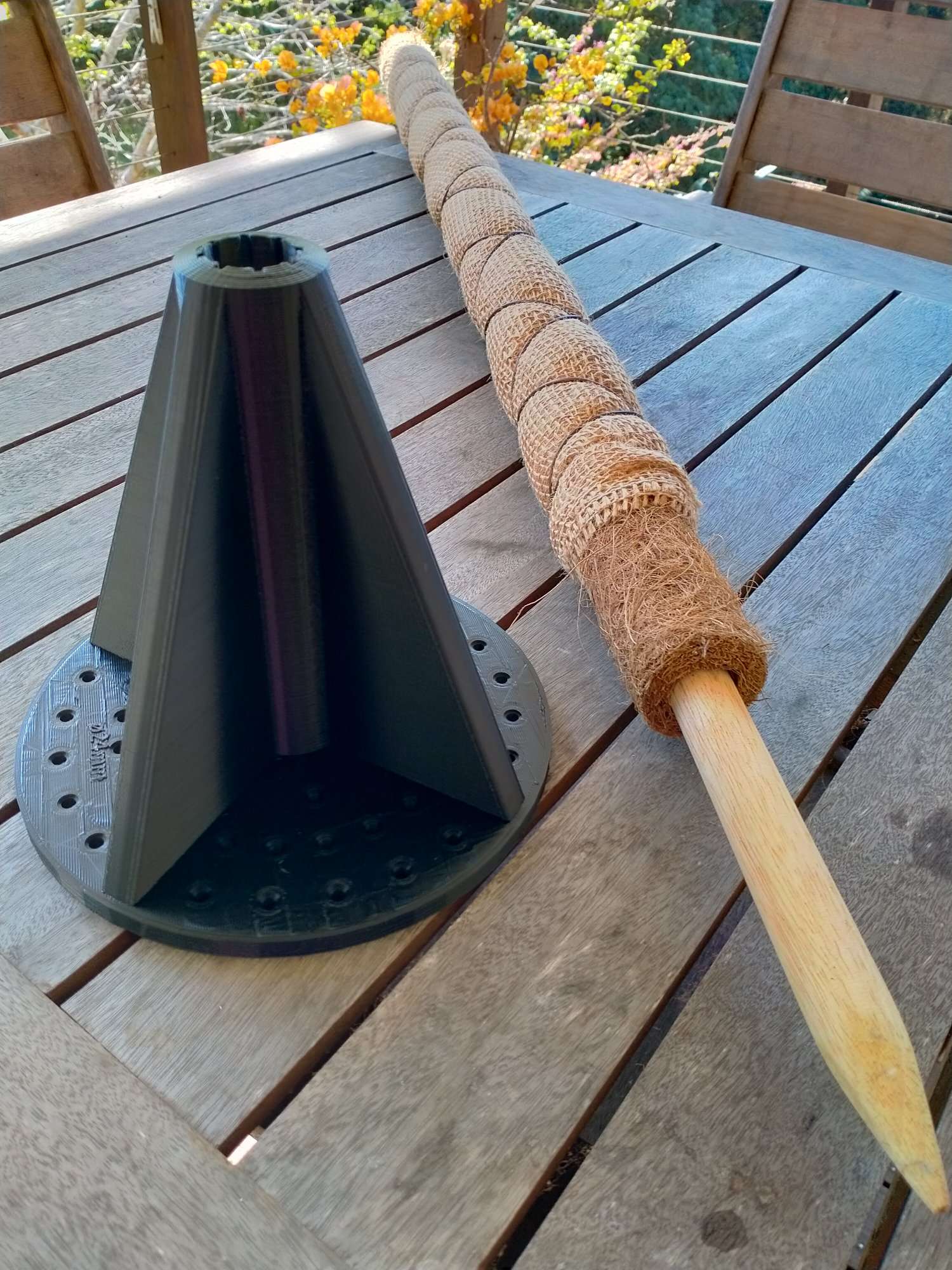 Chân đế cho cột rêu/cây cột dừa/cây thông Noel