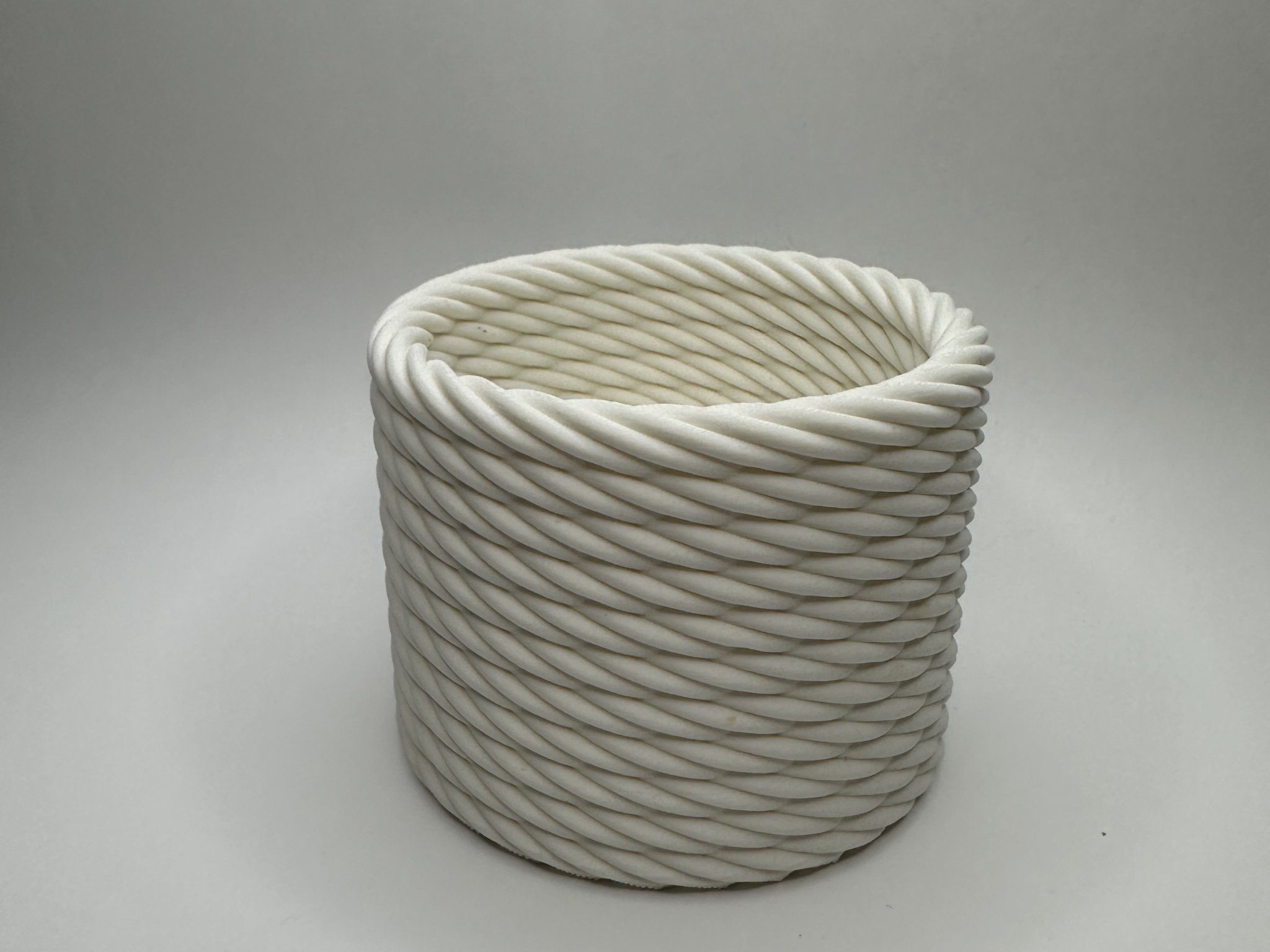 Tiêu đề Giỏ bện nhìn chậu cây Tóm tắt Tôi đã thiết kế