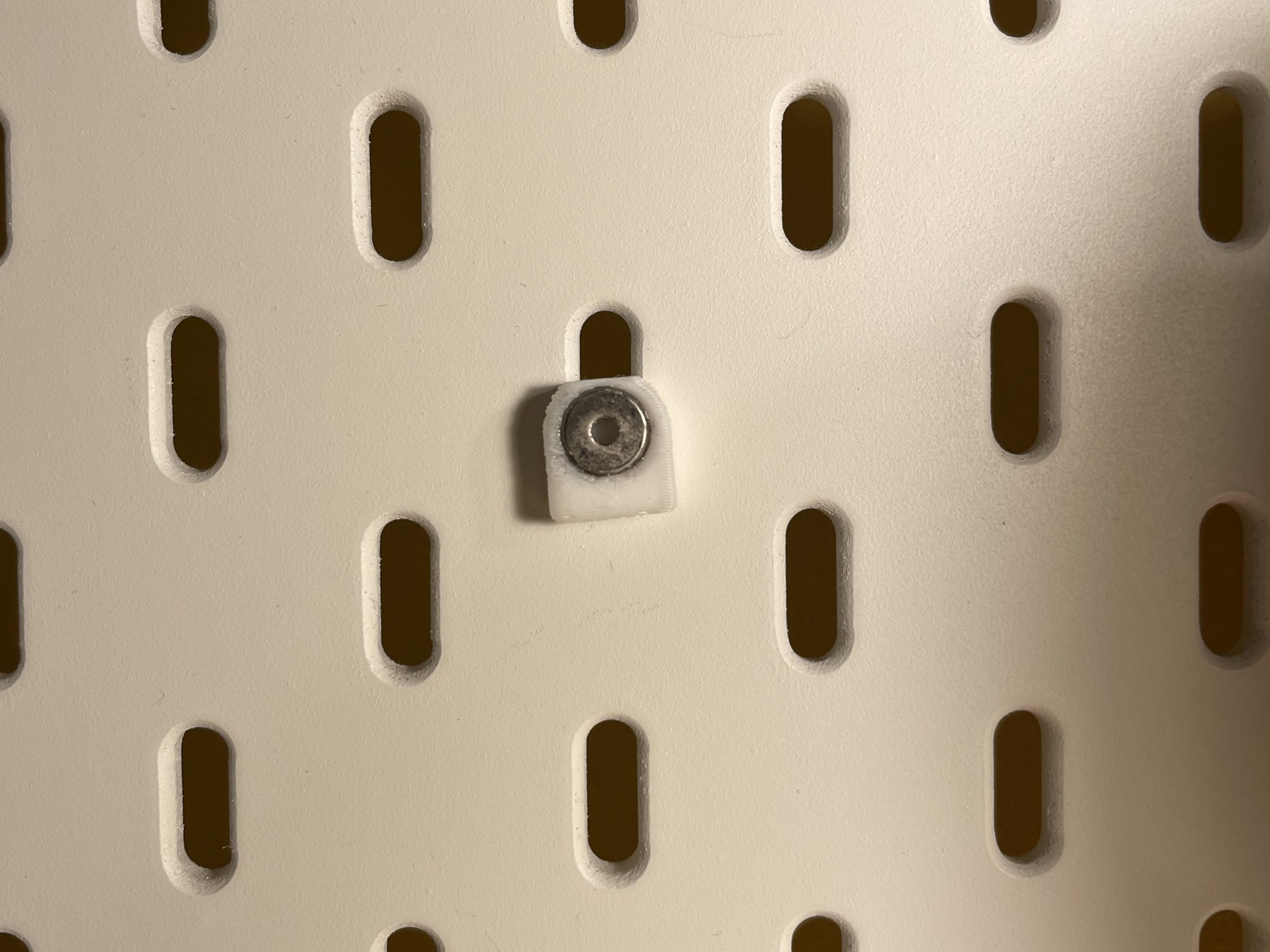 IKEA Skadis 8mm magnet (e.g. metal ruler)