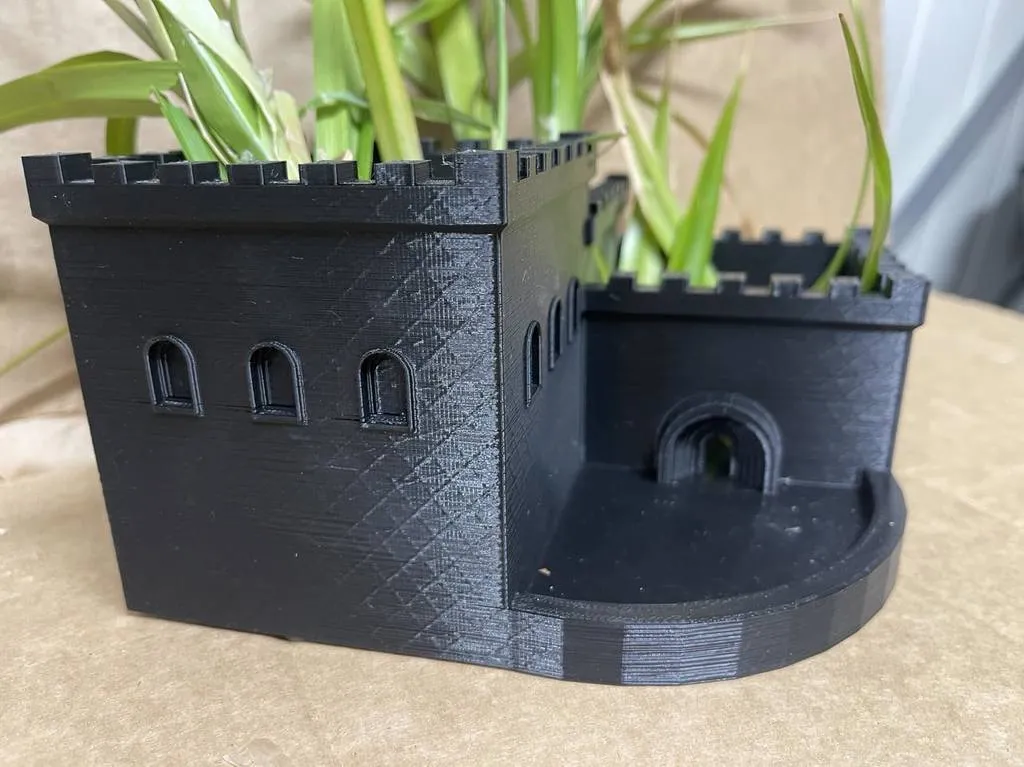 Chậu Trồng Cây Phong Cách Lâu Đài Trung Cổ