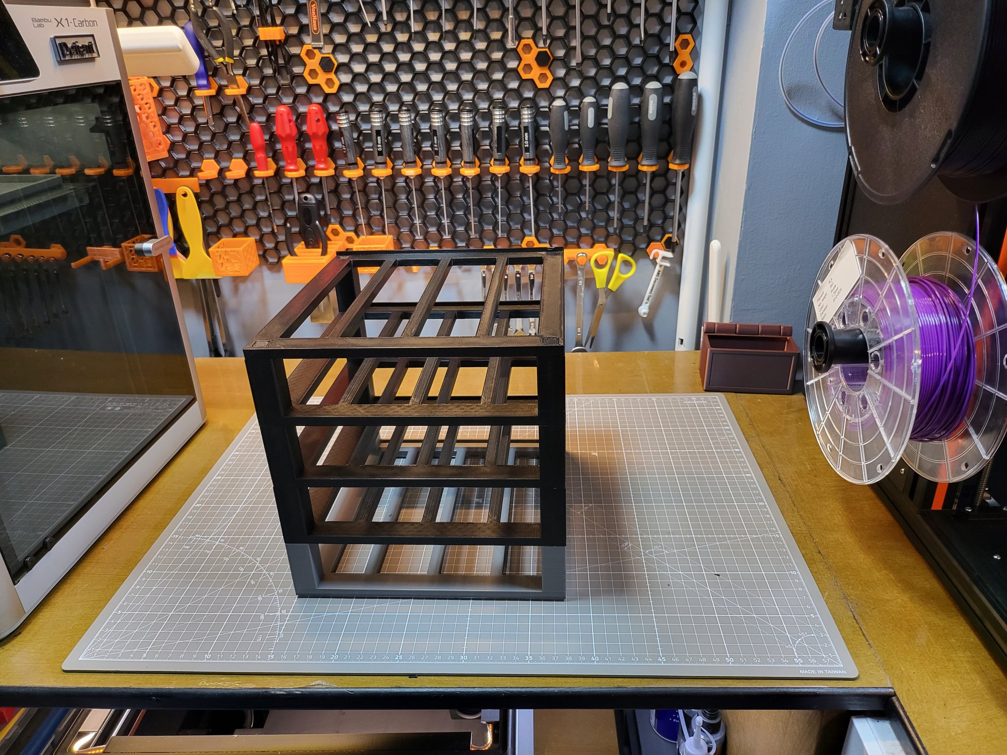 Tiêu đề Elegoo Saturn Vat Rack Tóm tắt Giá đỡ cho thùng máy in n