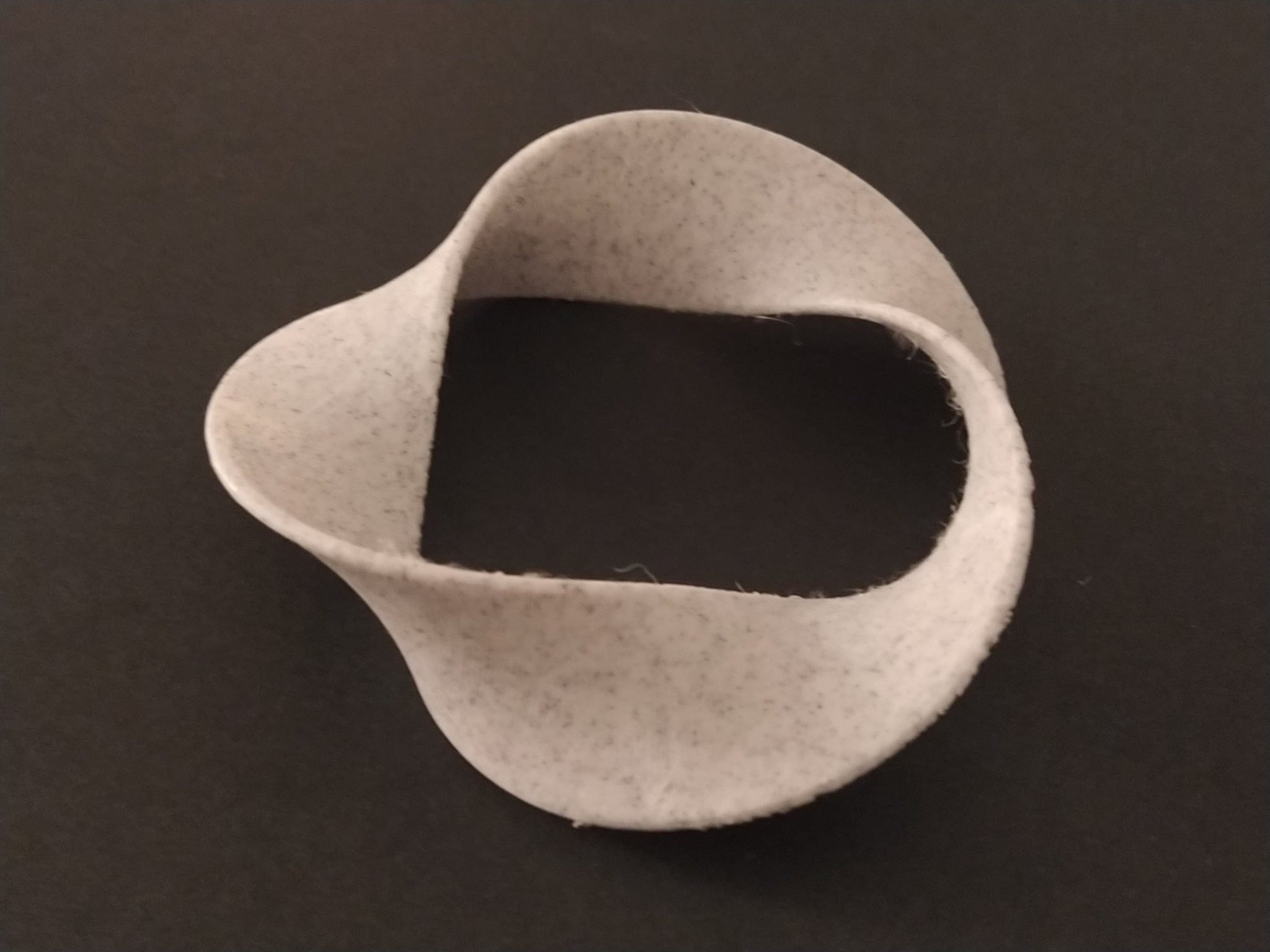 Dải Möbius xoắn ba