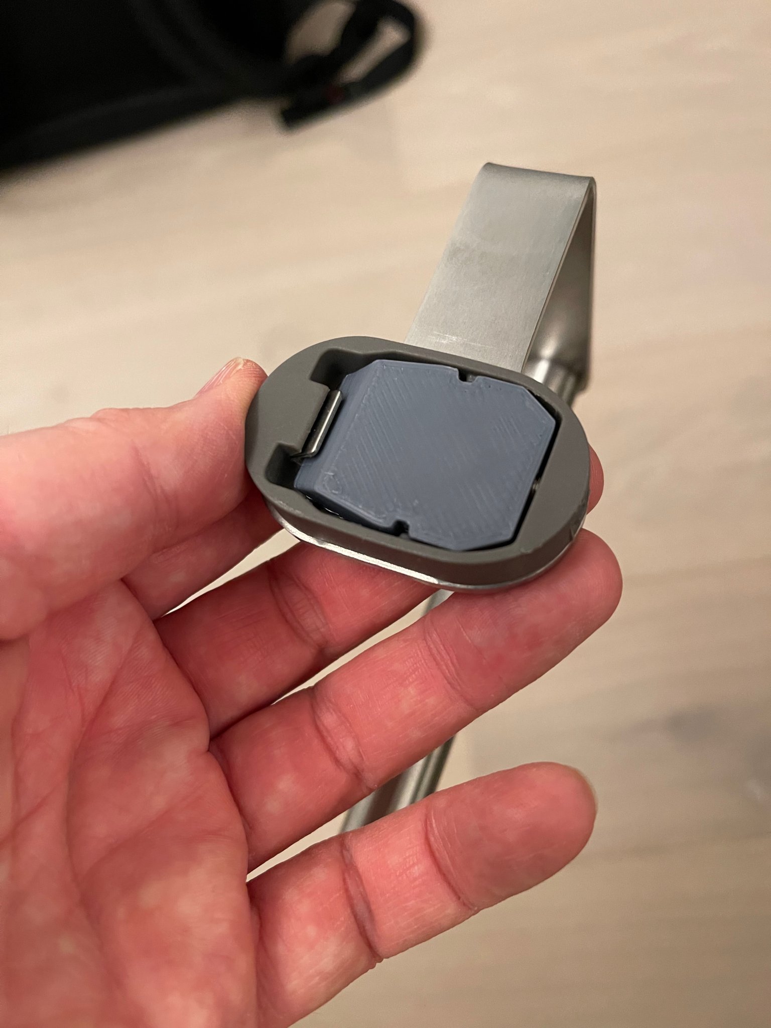 Tiêu đề Miếng dán dán IKEA Brogrund Tóm tắt Một phụ kiện cho