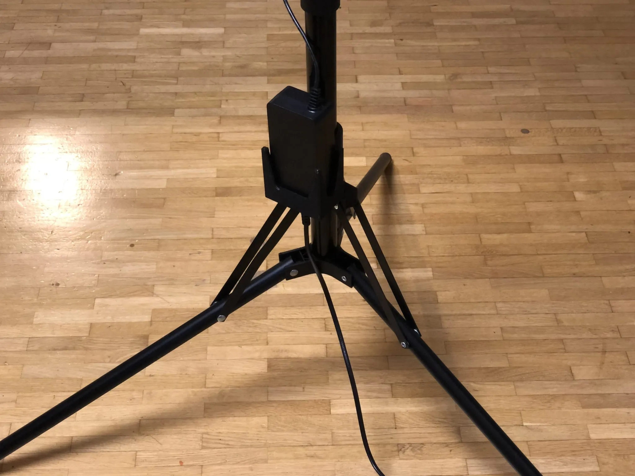 Tiêu đề Giá đỡ để cấp nguồn cho đèn vòng Tóm tắt Hỗ tr