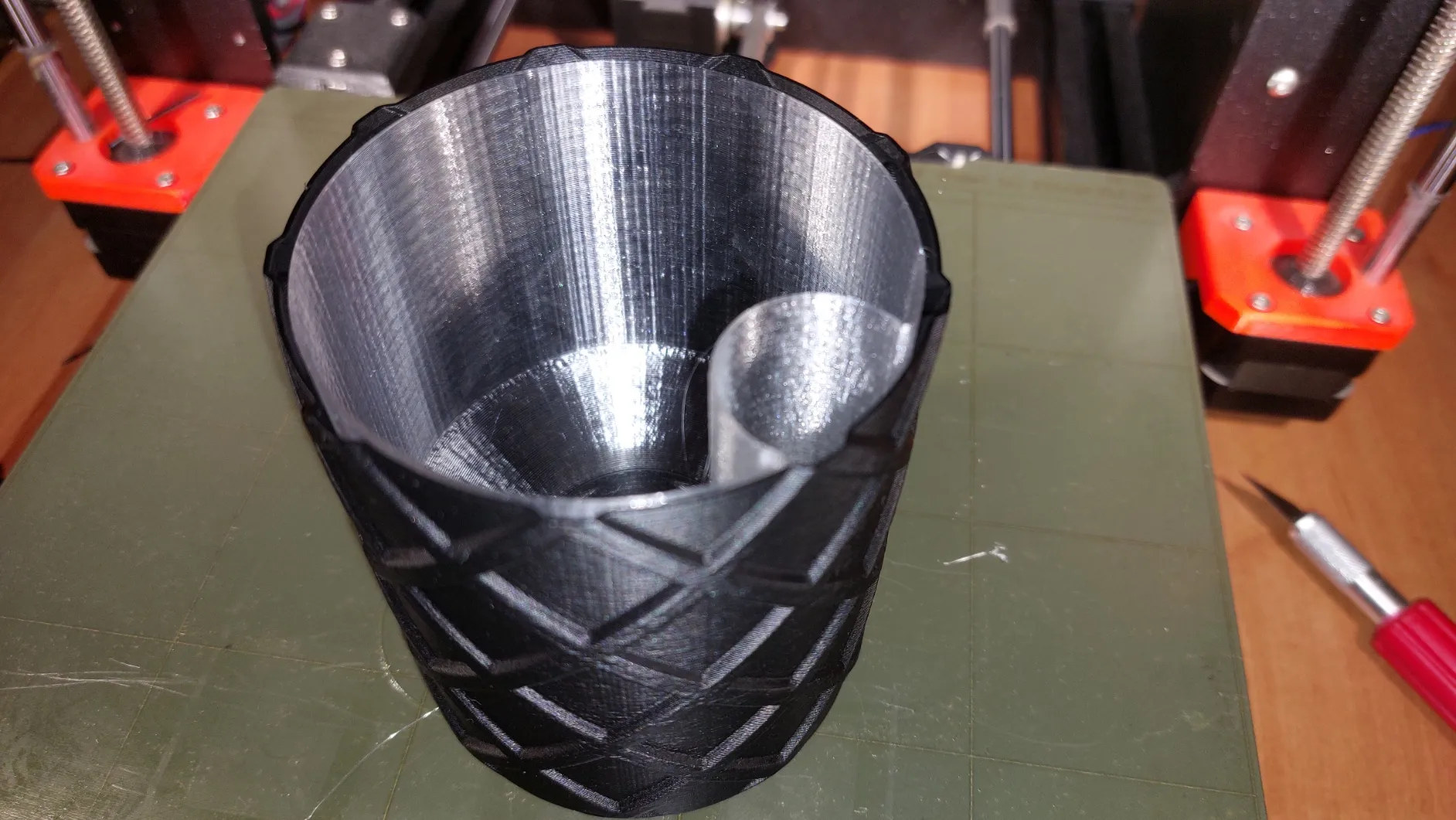 Tiêu đề Chế độ bình trồng cây tự tưới nước Tóm tắt C