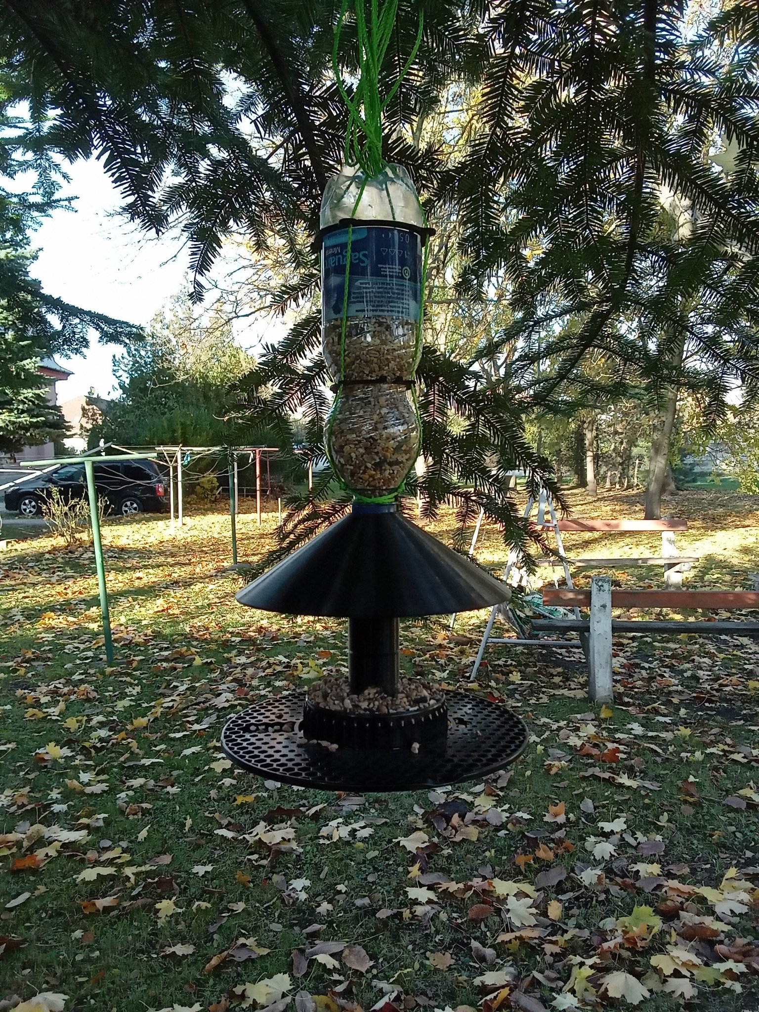 Prusament bird feeder top 50 deg. overhang