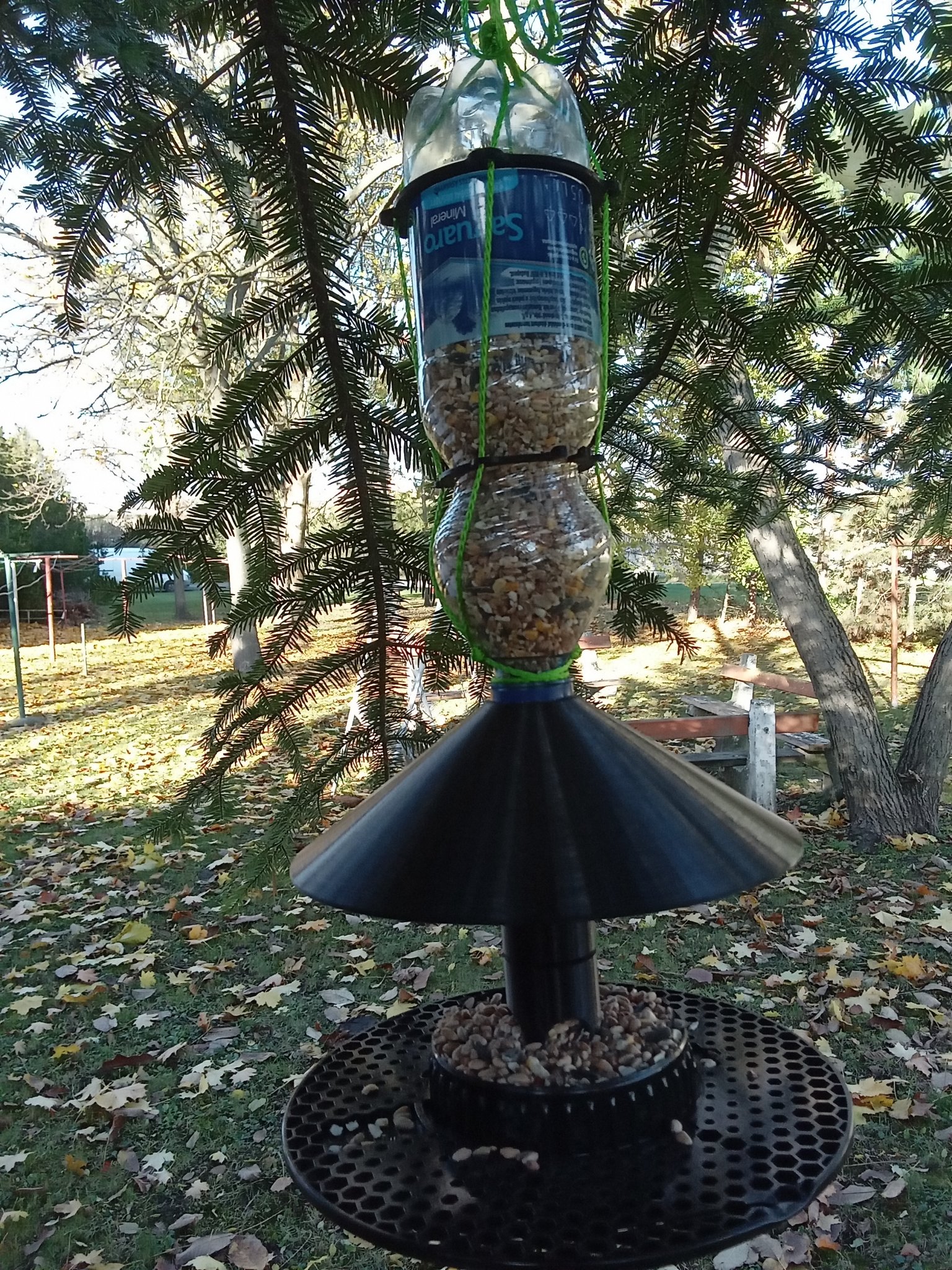 Prusament bird feeder top 50 deg. overhang