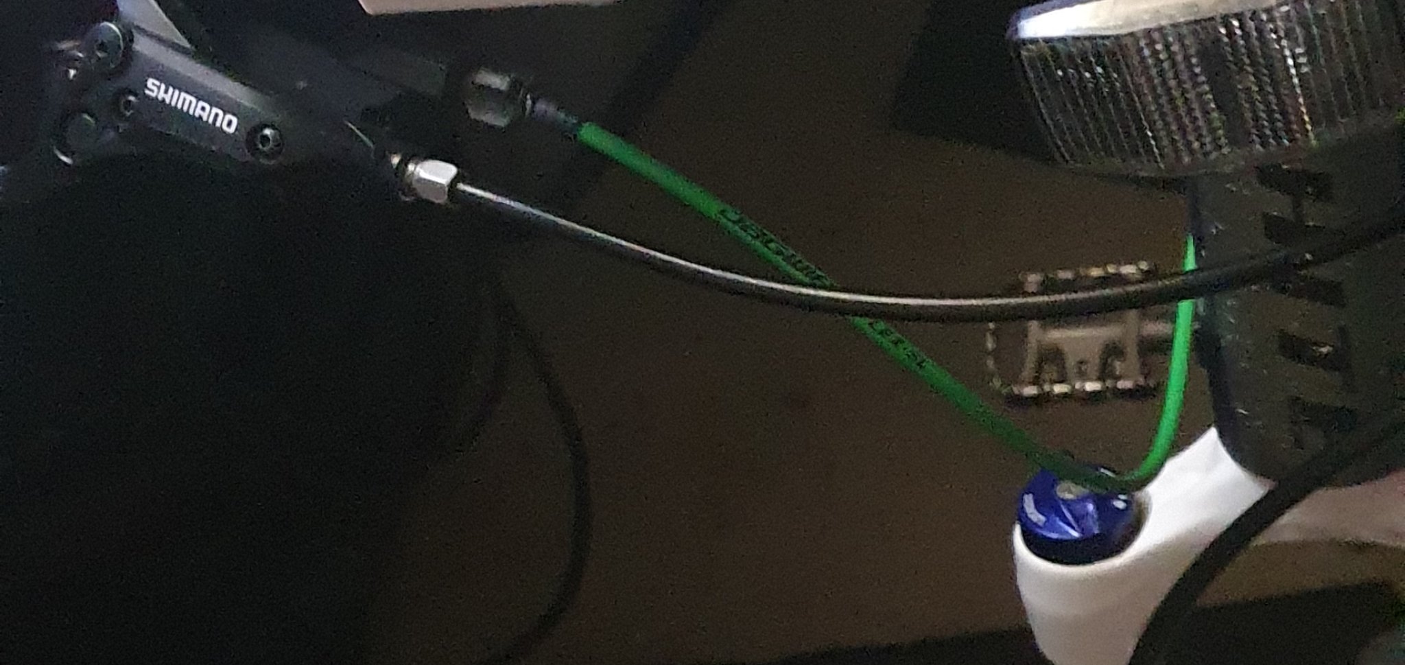 Tiêu đề Đèn xe đạp Lmnts Aurora 2000 Tổng hợp Mô hình đơn gi