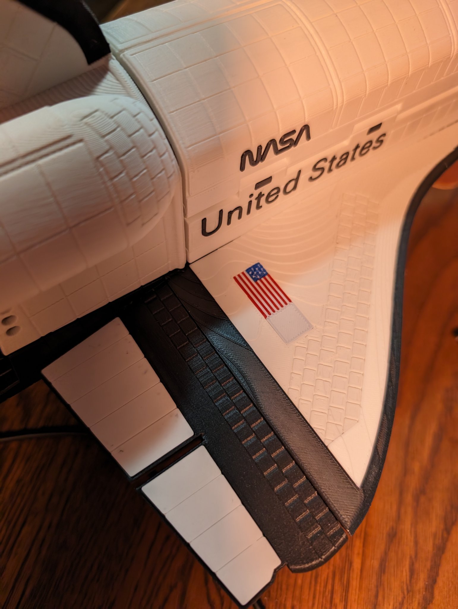 Cờ Mỹ Cho Tàu Con Thoi Endeavour