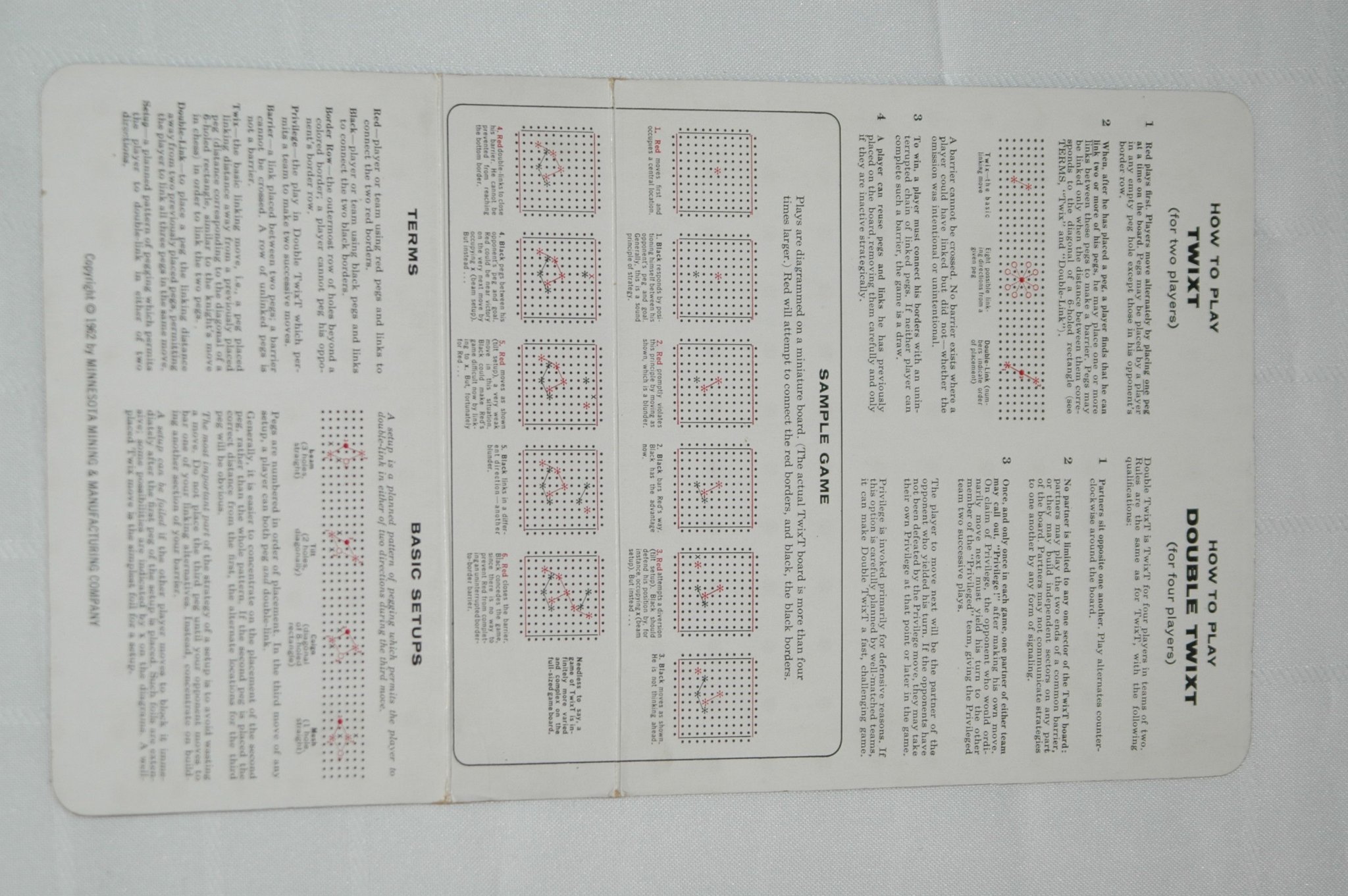 Tiêu đề TwixT Trò chơi chiến lược mới khéo léo dành cho hai ng