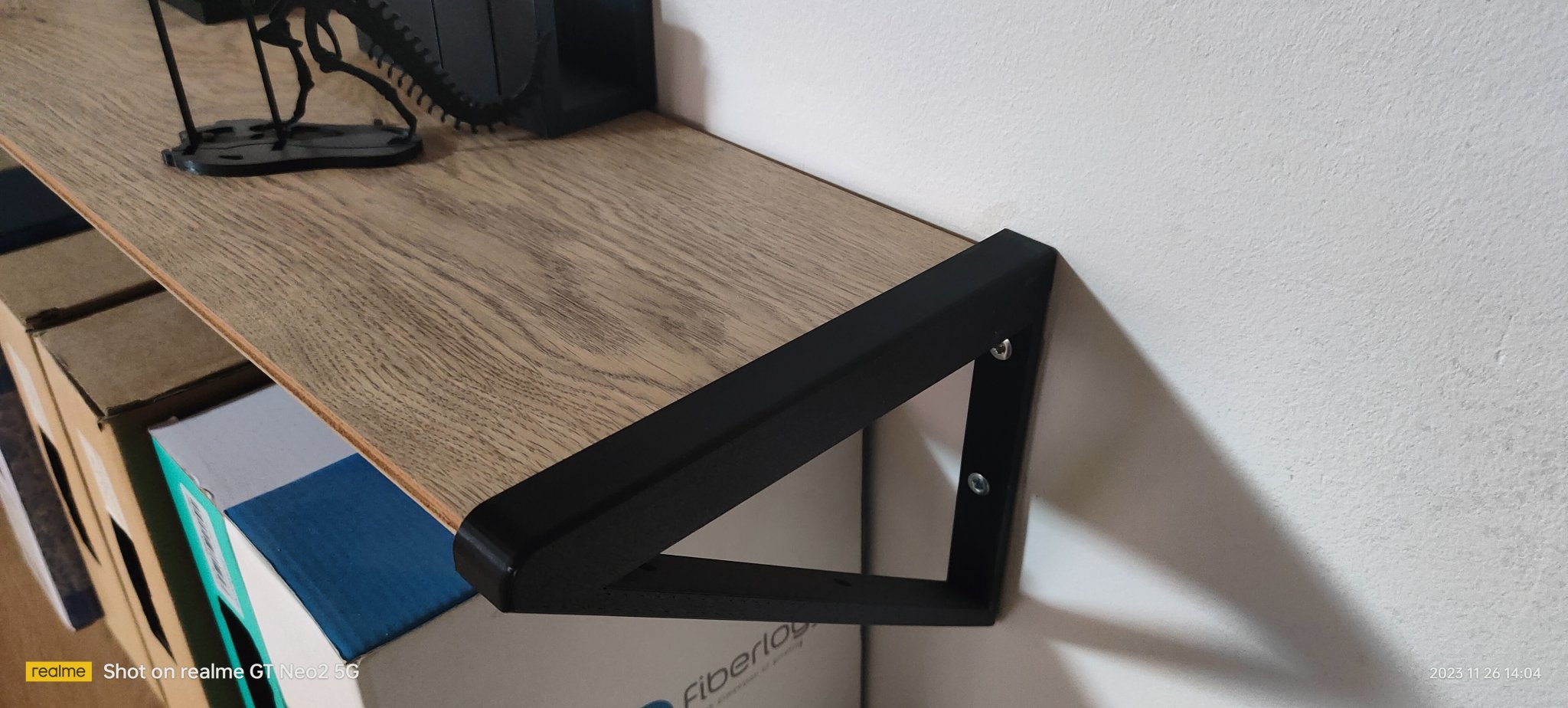 Tiêu đề Parketová polica Tóm tắt Po parketovaní mi ostali doma nejak