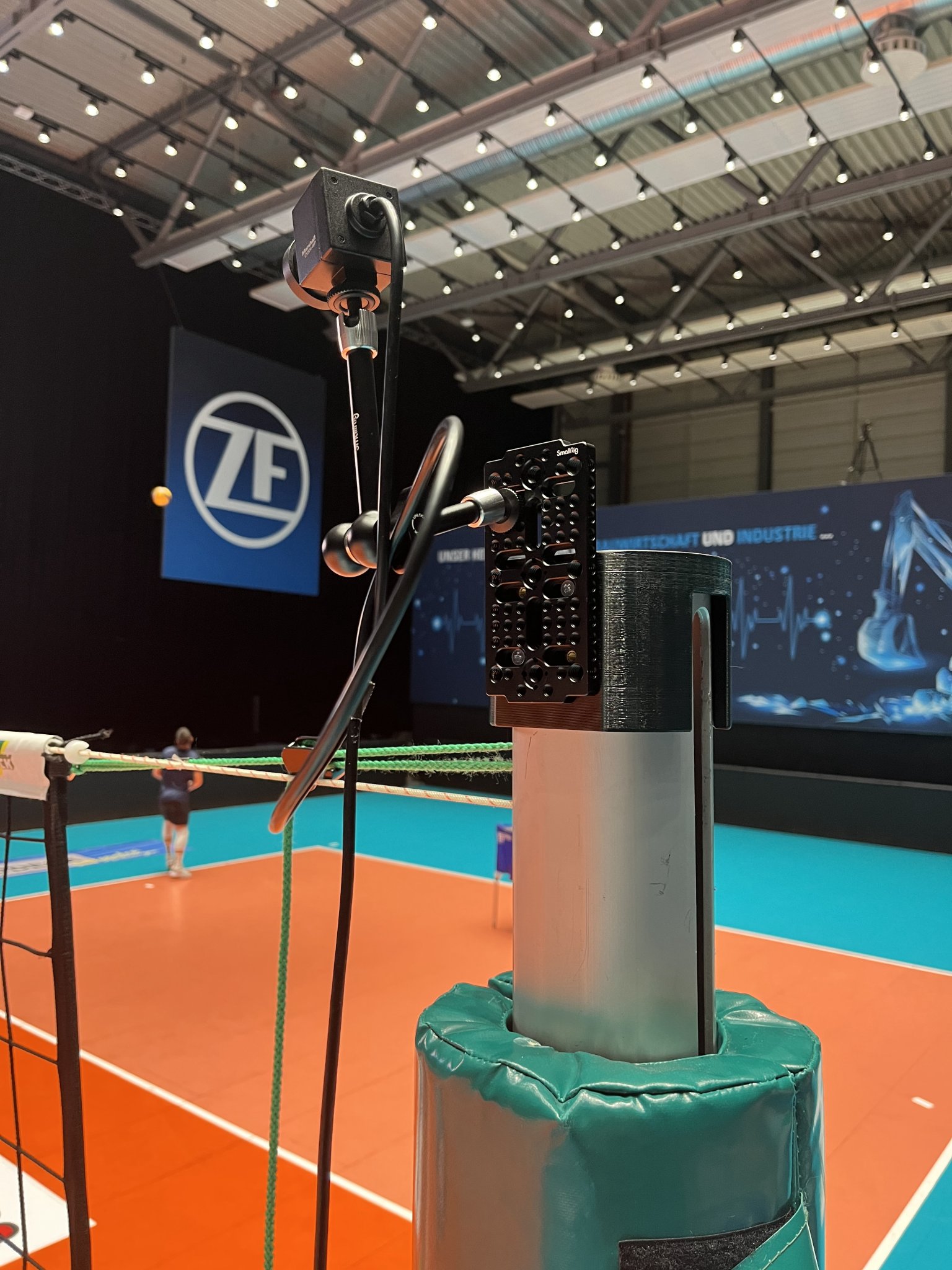 Tiêu đề Pfostenschuh für Netzkamera Volleyball Tóm tắt Vereinfachte M