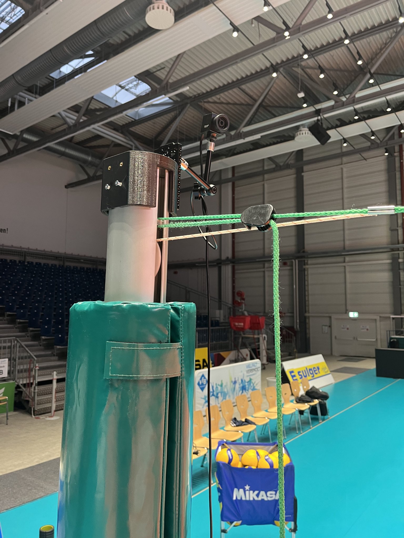 Tiêu đề Pfostenschuh für Netzkamera Volleyball Tóm tắt Vereinfachte M