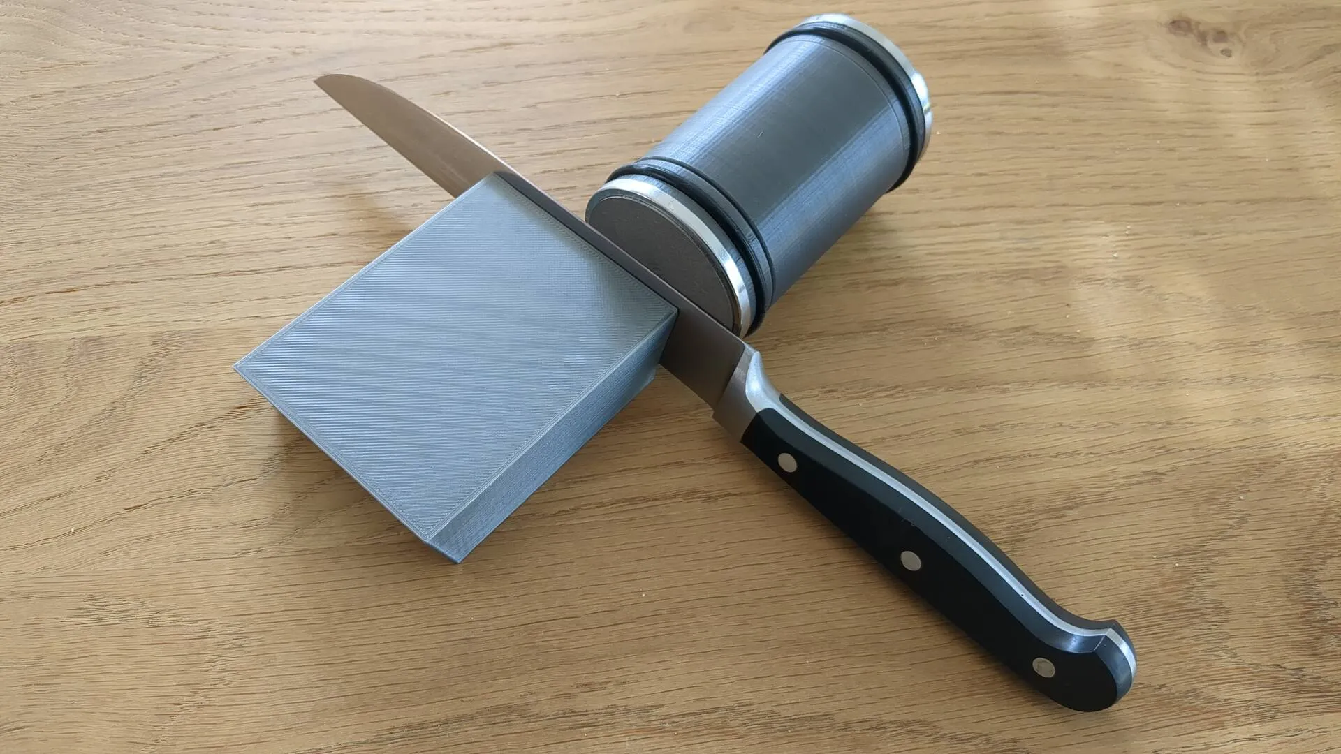 Tiêu đề Máy mài cán Rollschleifer Tóm tắt Một máy mài lăn đ