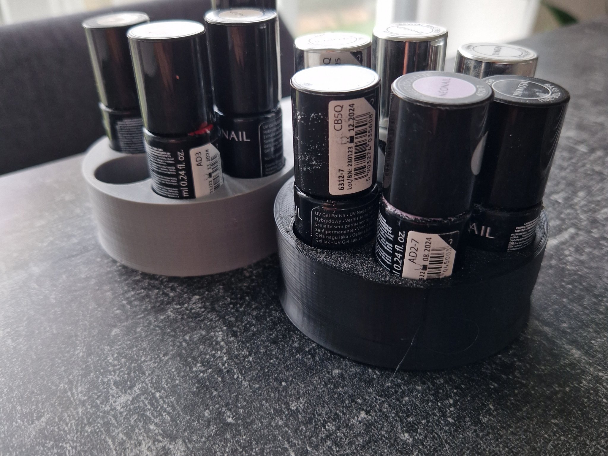 Đế Đựng Sơn Móng Tay/ Neonails