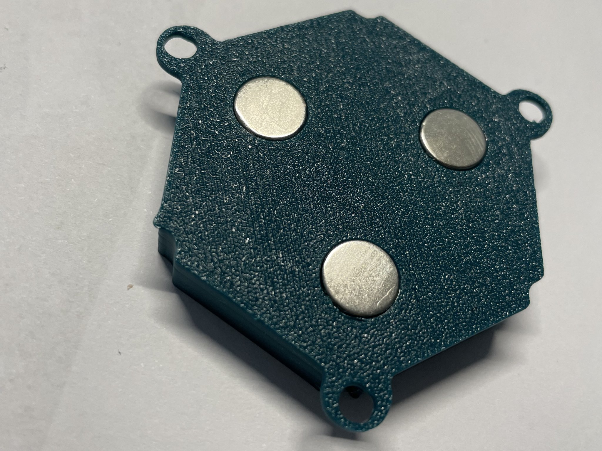 Tiêu đề Giá đỡ nắp lục giác L-Boxx có nam châm L-Boxx Hex Deck