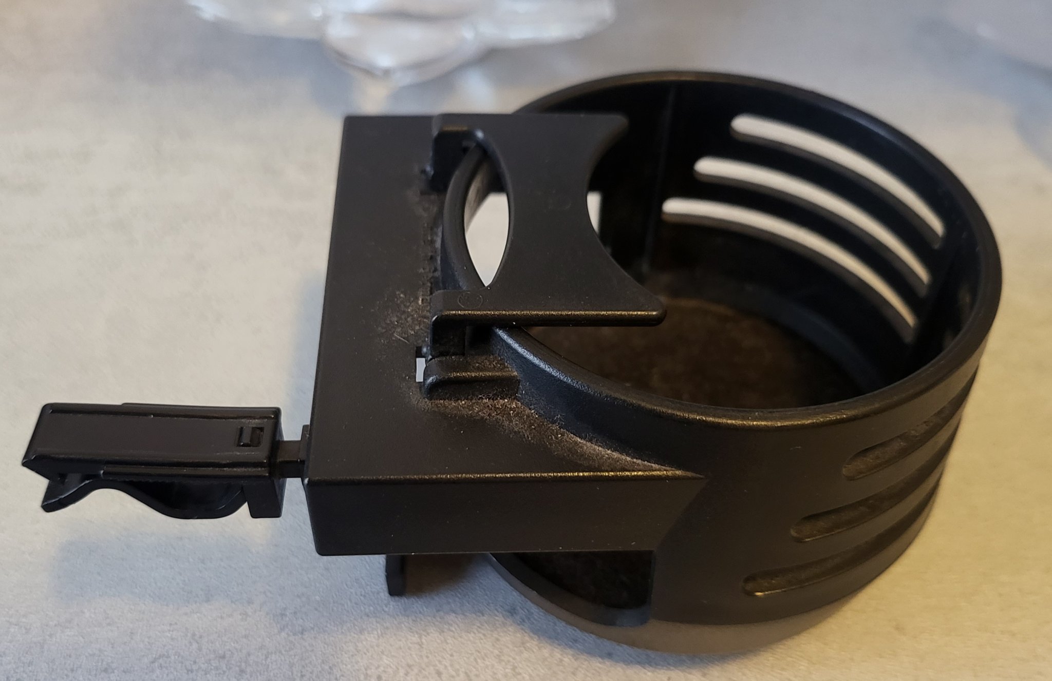 Tiêu đề Getränke Halter Clipp Tóm tắt Das ist ein Ersatzteil von ein