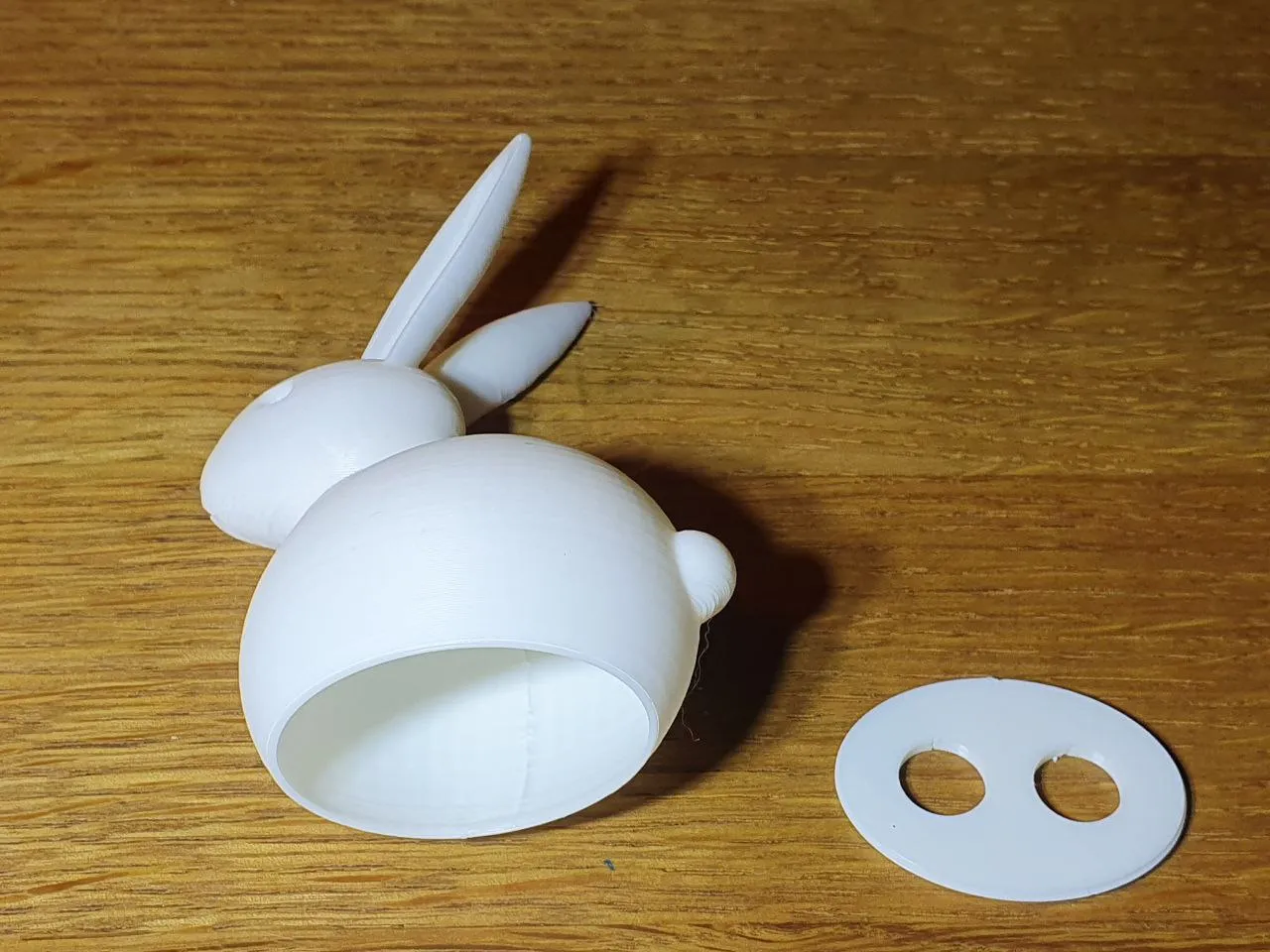 Title Chú thỏ Phục sinh trong vai Piggy Bank Osterhase als Sparbüchse