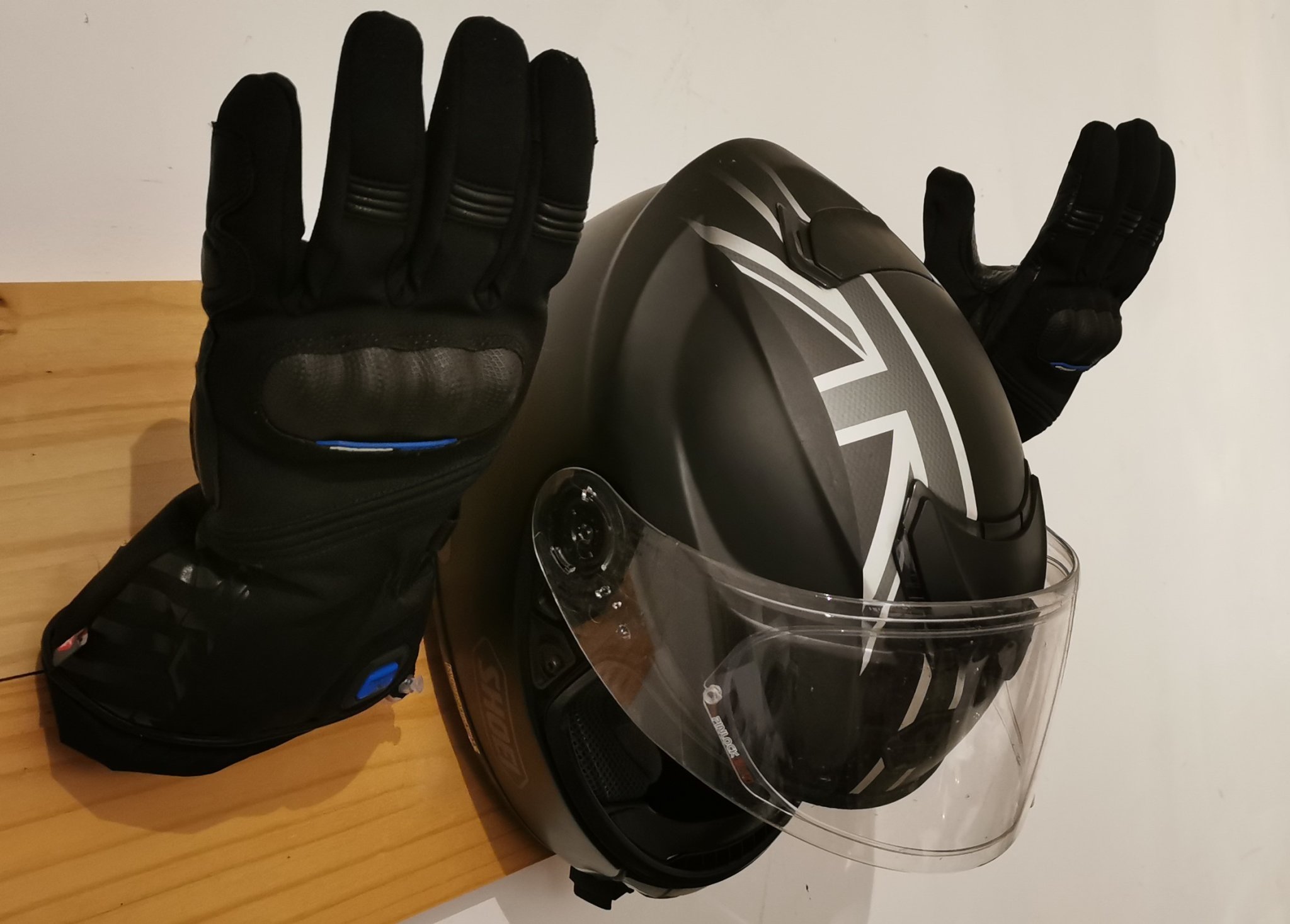 Tiêu đề Người giữ găng tay xe máy Tóm tắt Đây là Giá đỡ