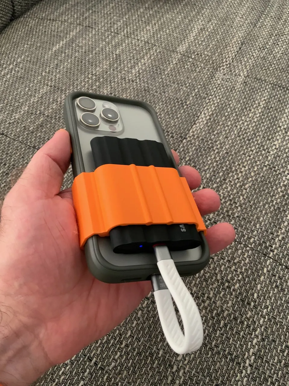 Tiêu đề Balo T7 Shield cho iPhone 15 Pro Max Tóm tắt Samsung T7 Shield