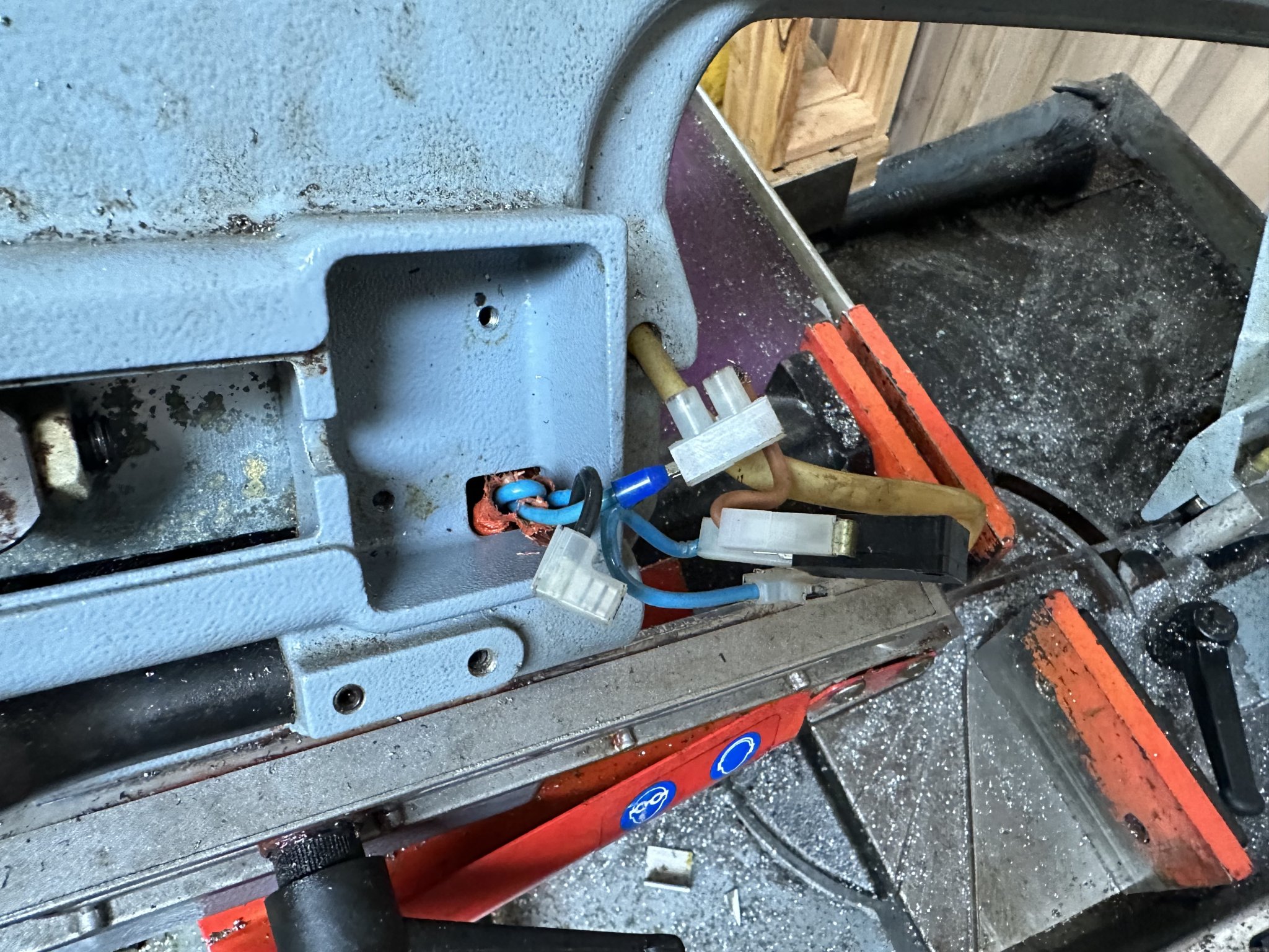 Vỏ Công Tắc Kẹp Của Hemsaw 220XL