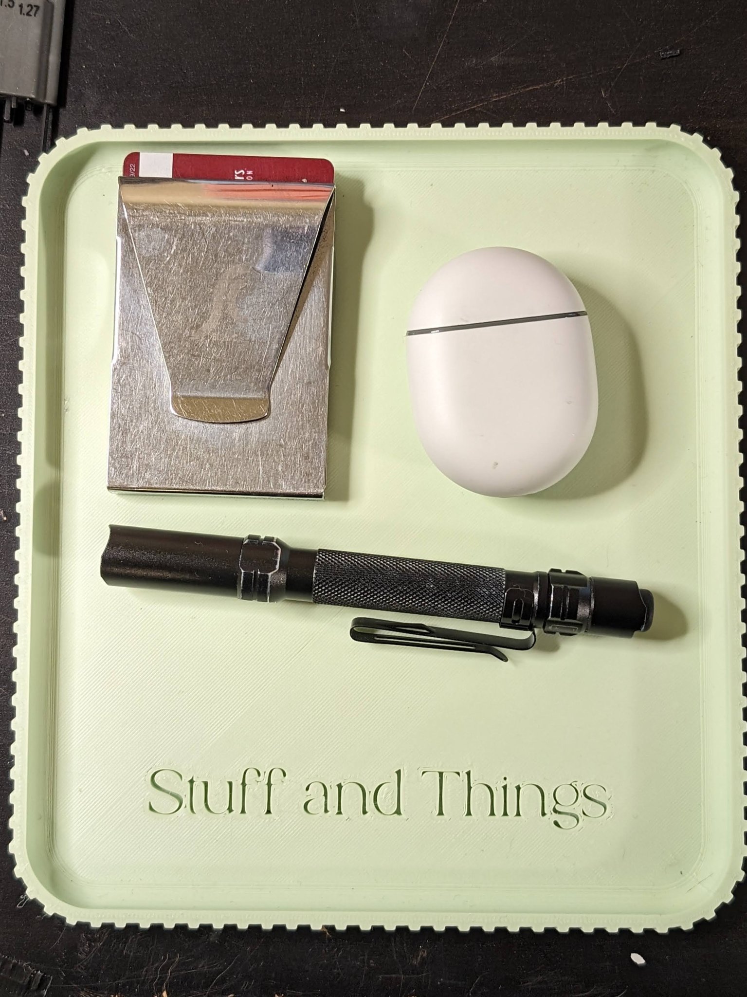 Tiêu đề Đơn giản Bắt tất cả các khay Tóm tắt Khay đựng t