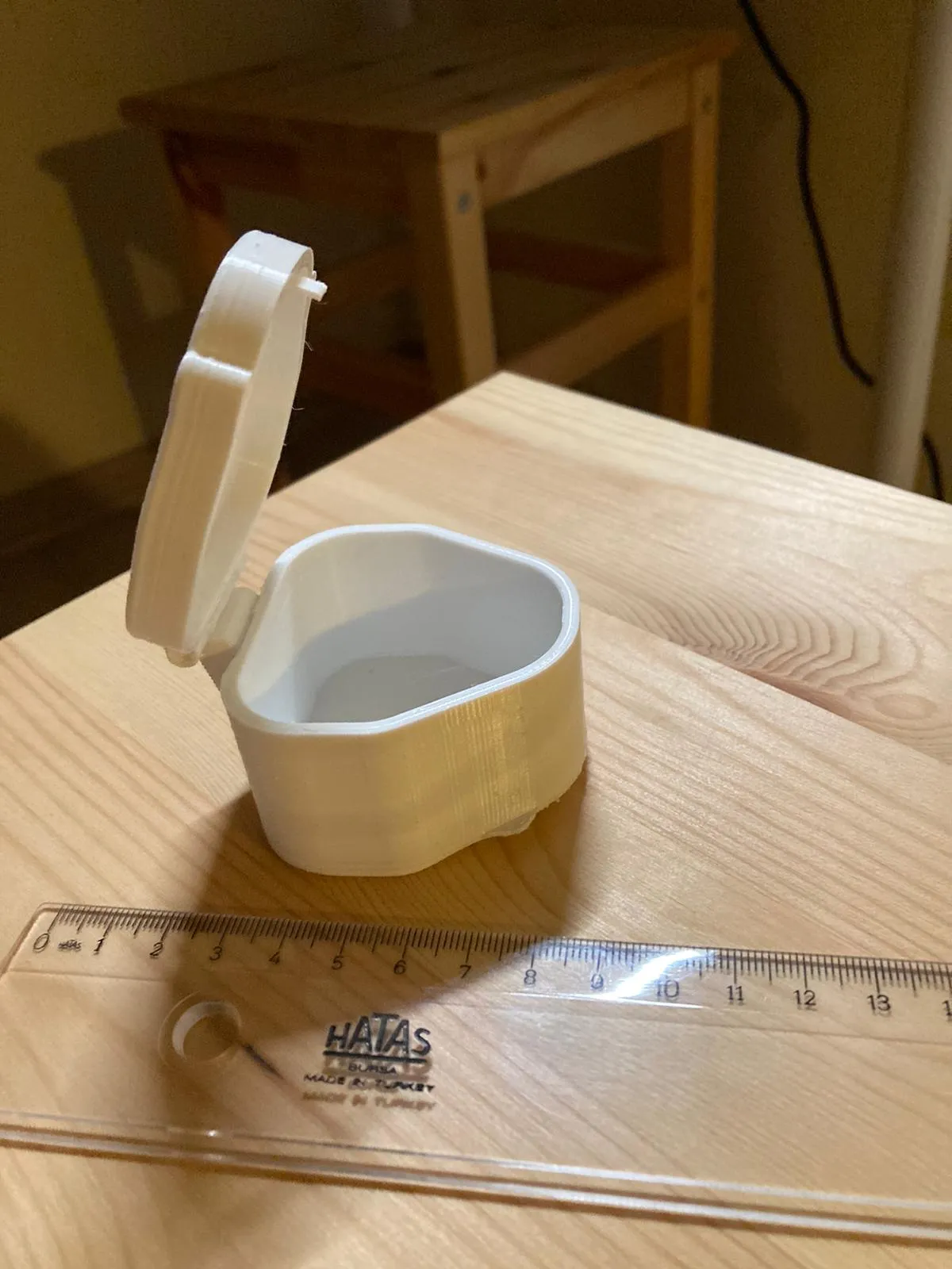 Title Earbud case Tóm tắt Hộp đựng có bản lề đa năng ban đầ