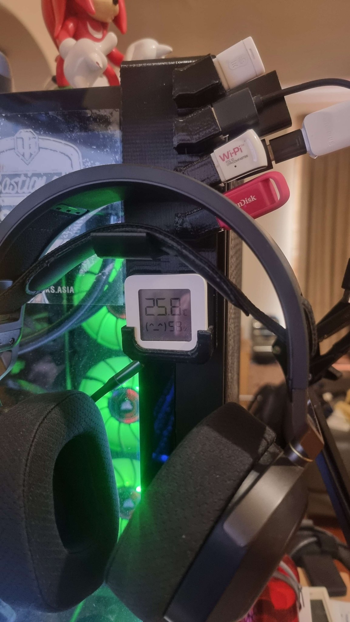 Tiêu đề Giá treo tai nghe và USB Corsair 5000XD có kèm cảm biến X