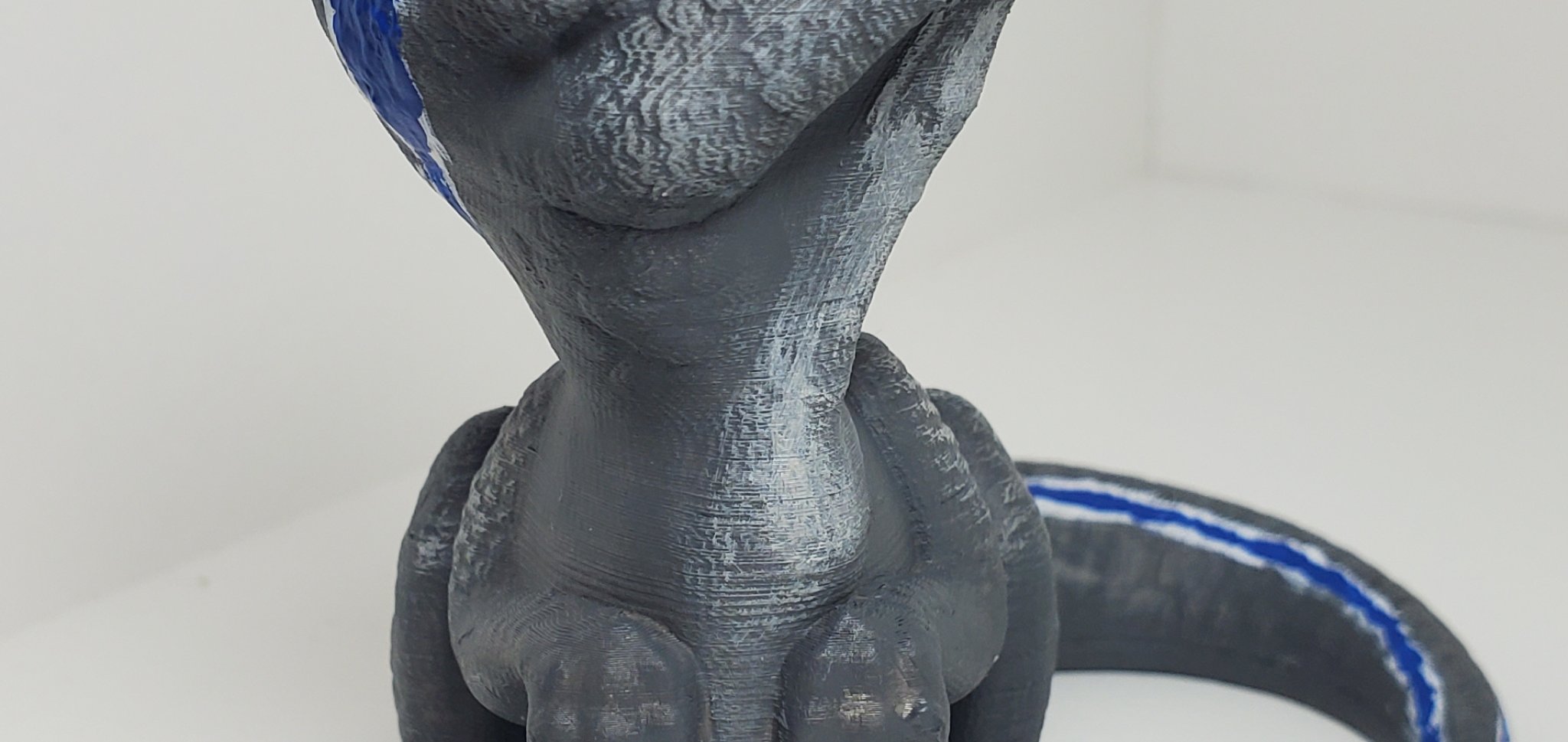 Tiêu đề Cute Baby Velociraptor-High Detail Tóm tắt Một ngón tay có