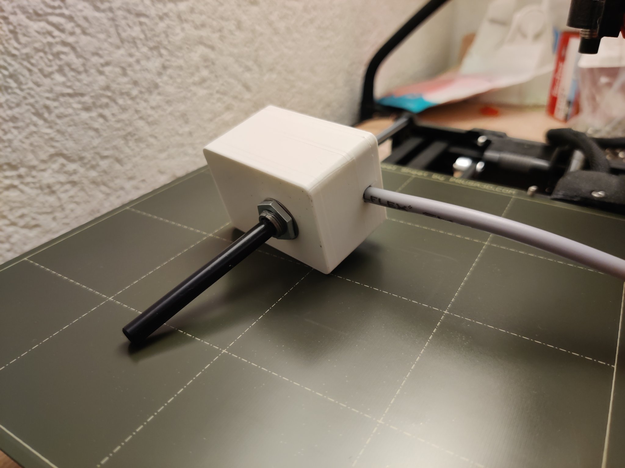 Tiêu đề Vỏ chiết áp Tóm tắt Hộp đơn giản để đặt một