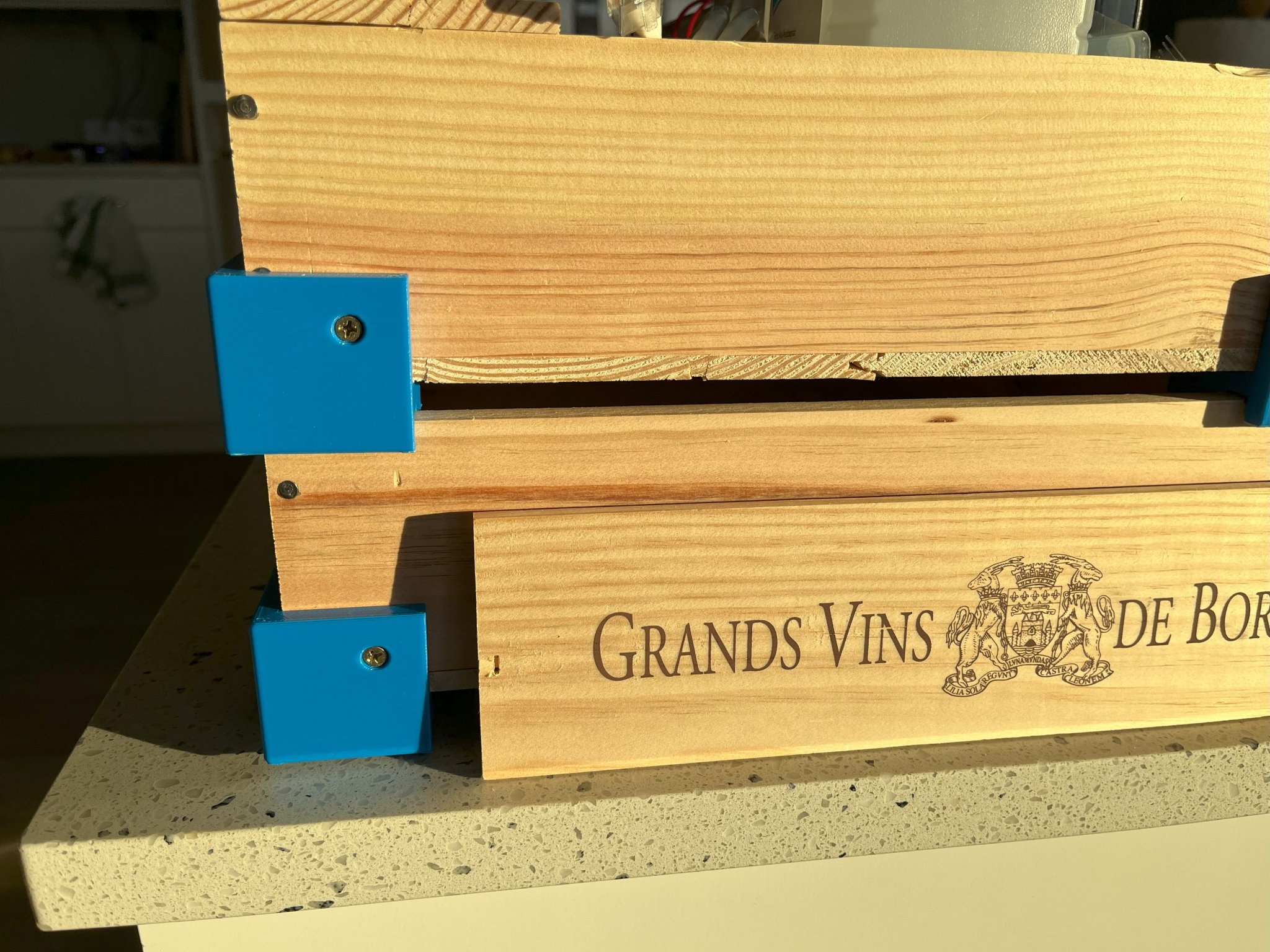 Tiêu đề Góc xếp hộp rượu Costco Tóm tắt Kết hợp tình yêu