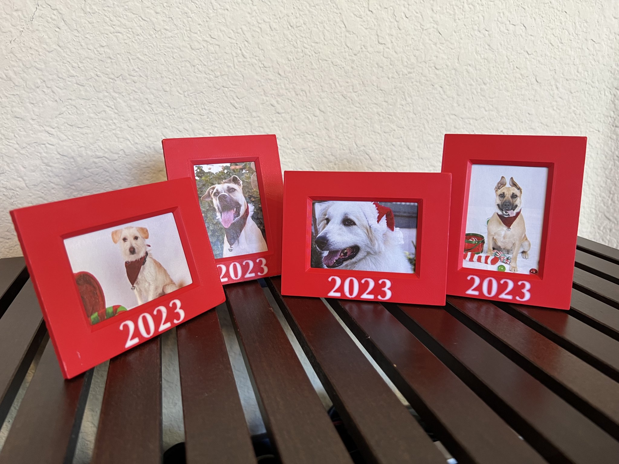 Tiêu đề Khung Ảnh cho Ảnh 2x3 Năm 2023 với các tùy chọn Cây