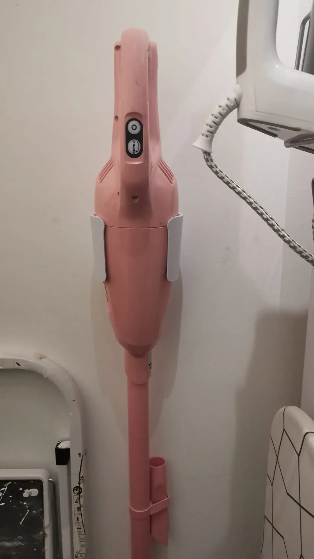 Tiêu đề Giá treo tường cho máy hút bụi cầm tay Makita Tóm tắt