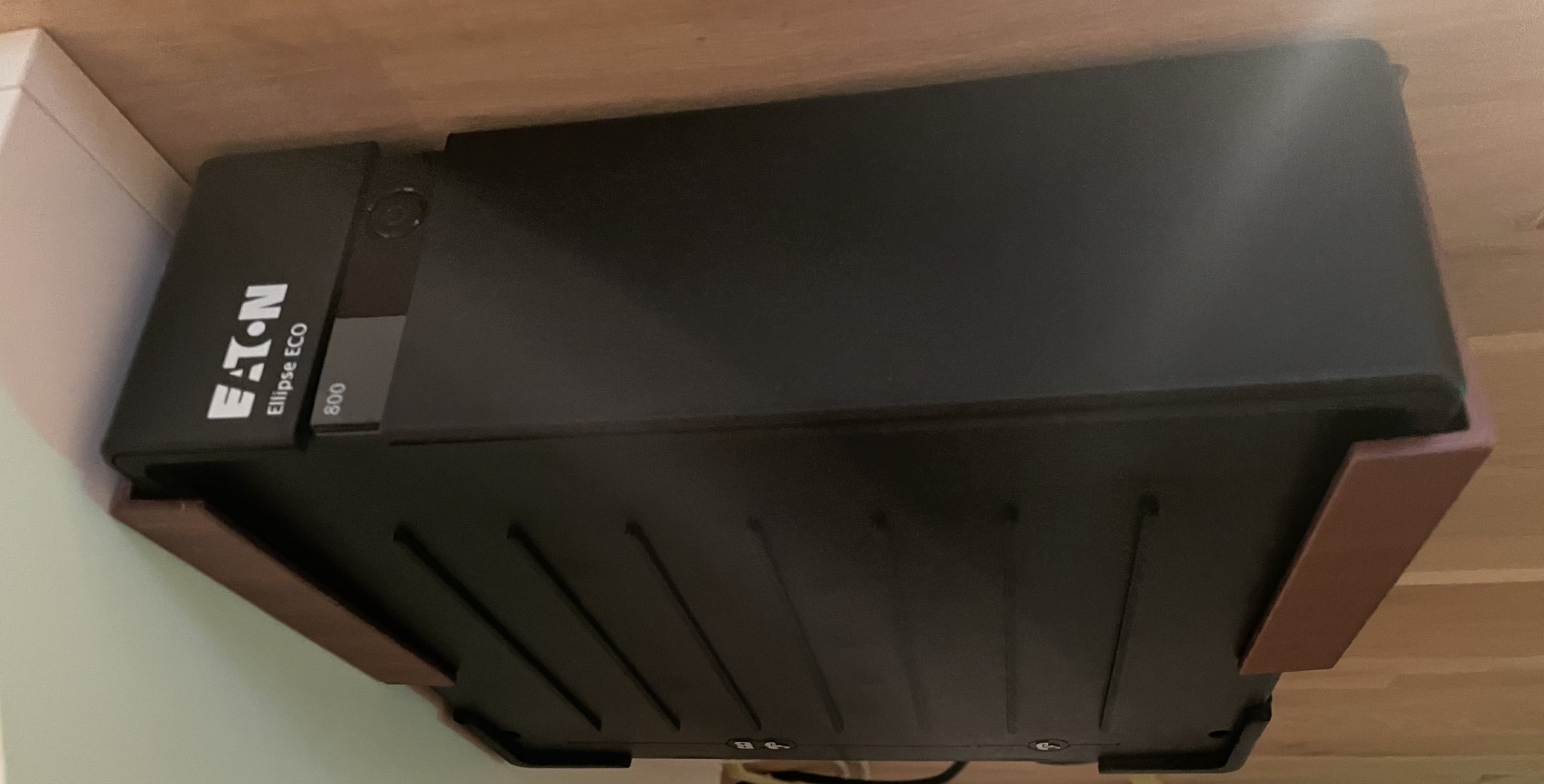 Tiêu đề USV UPS Holder Eaton Ellipse Eco 800 Tóm tắt Giá đỡ máy