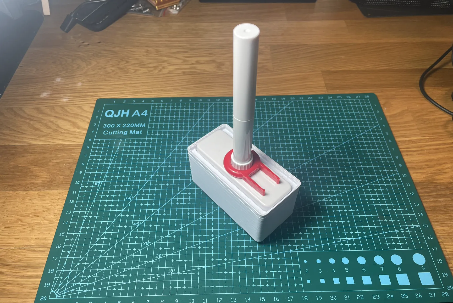 Giá Đỡ Gridfinity Cho Cọ Vệ Sinh Bàn Phím