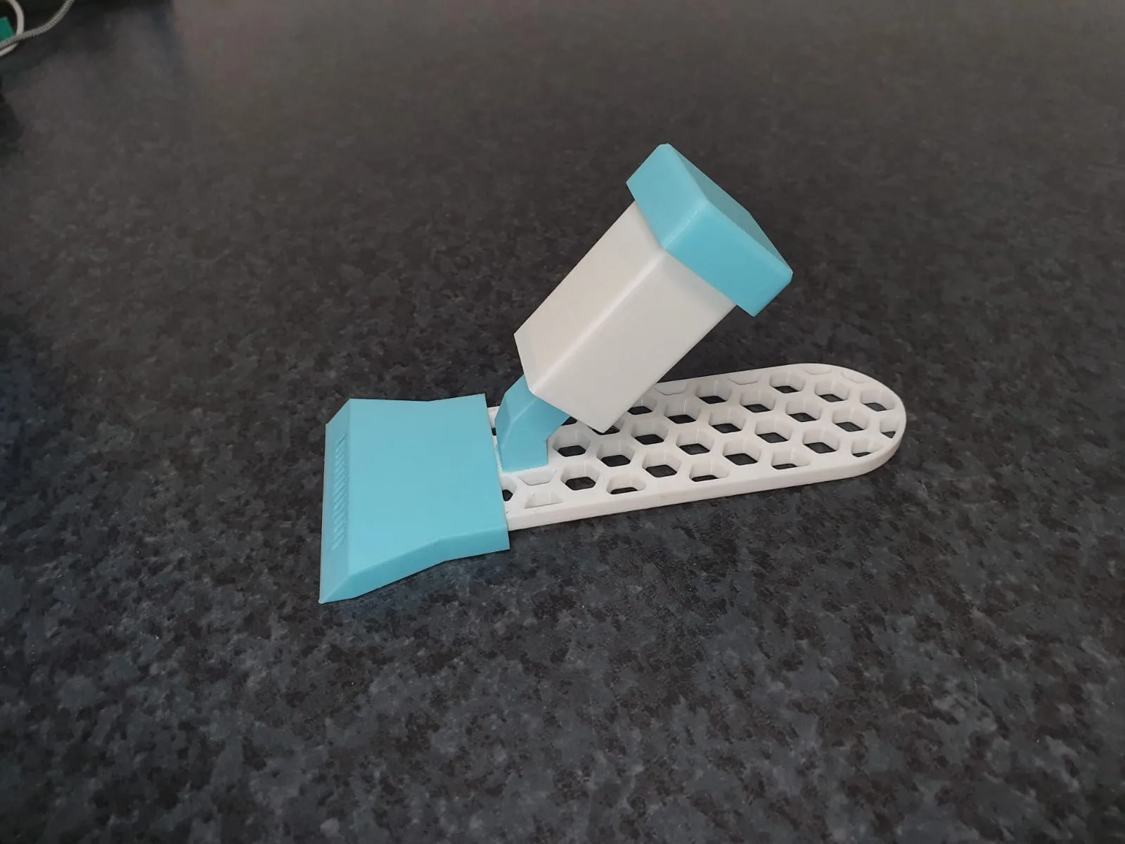 Tiêu đề Máy cạo chất lỏng Hexa Tóm tắt Model mới rã đông n