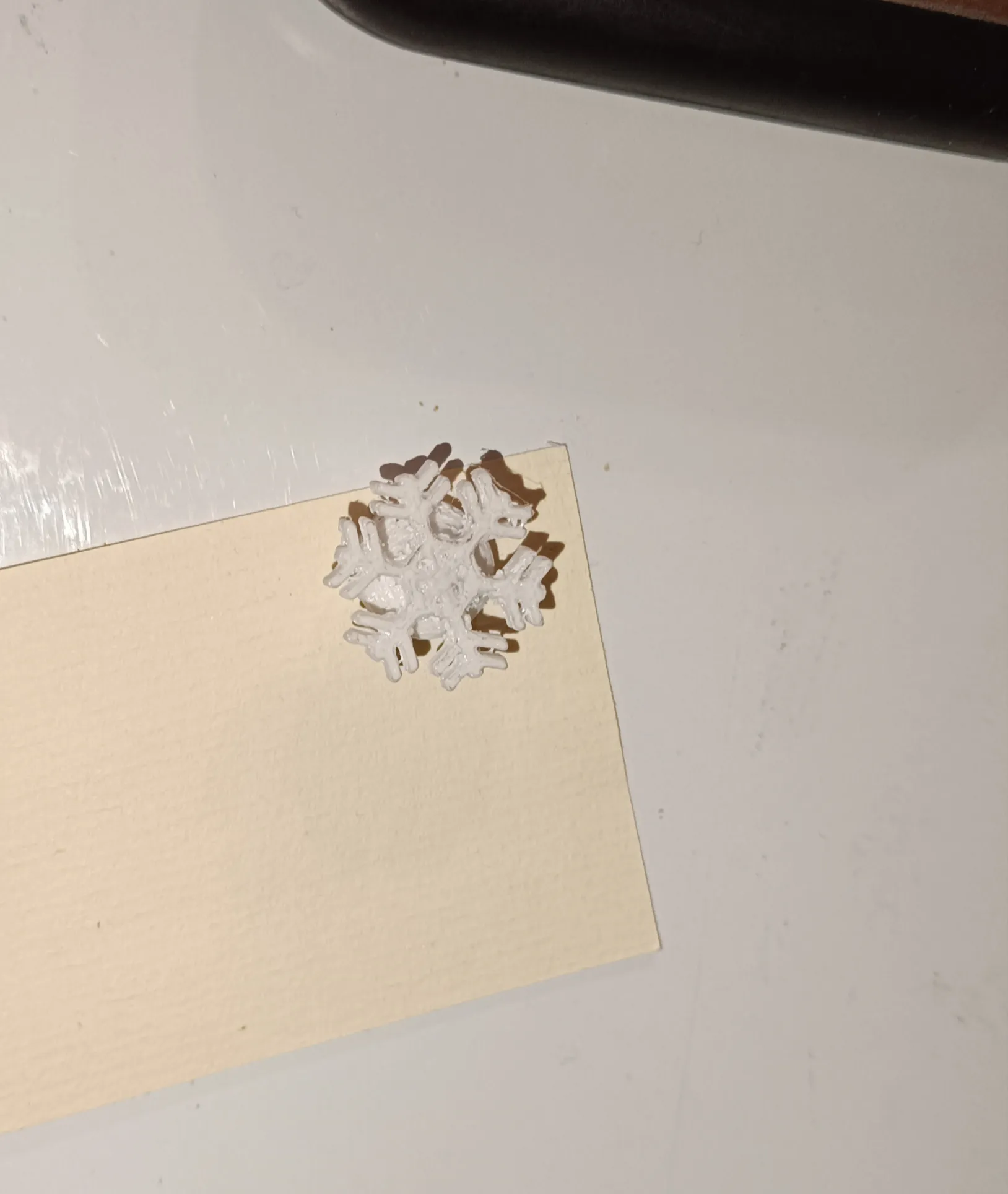 Tiêu đề Nam châm bông tuyết nam châm sněhová vločka Tóm tắt