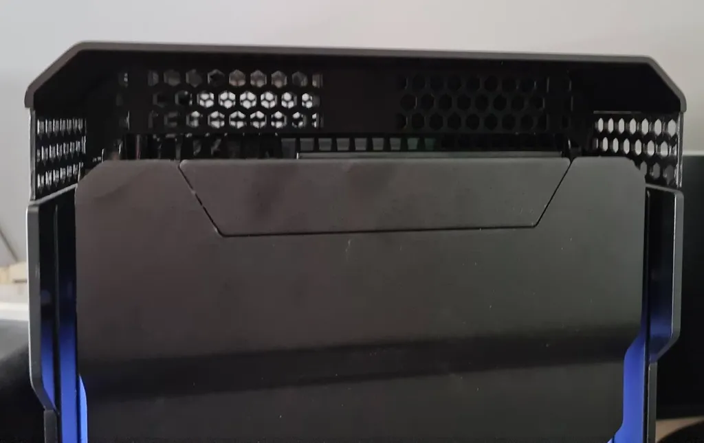 Phanteks Enthoo Evolv X - top riser for better airflow