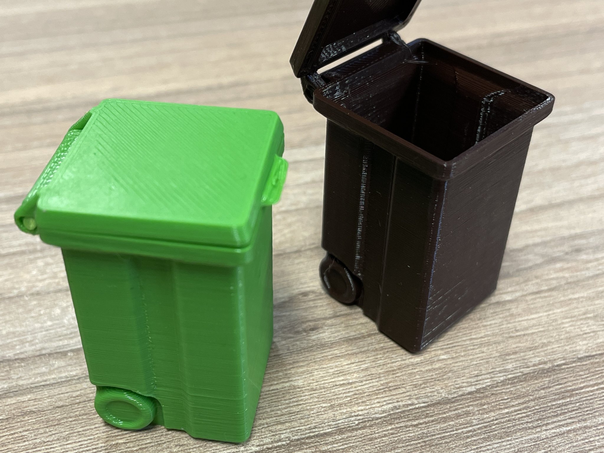 Tiêu đề Thùng rác cho xe quét rác - popelnice pro čistící vůz Tóm